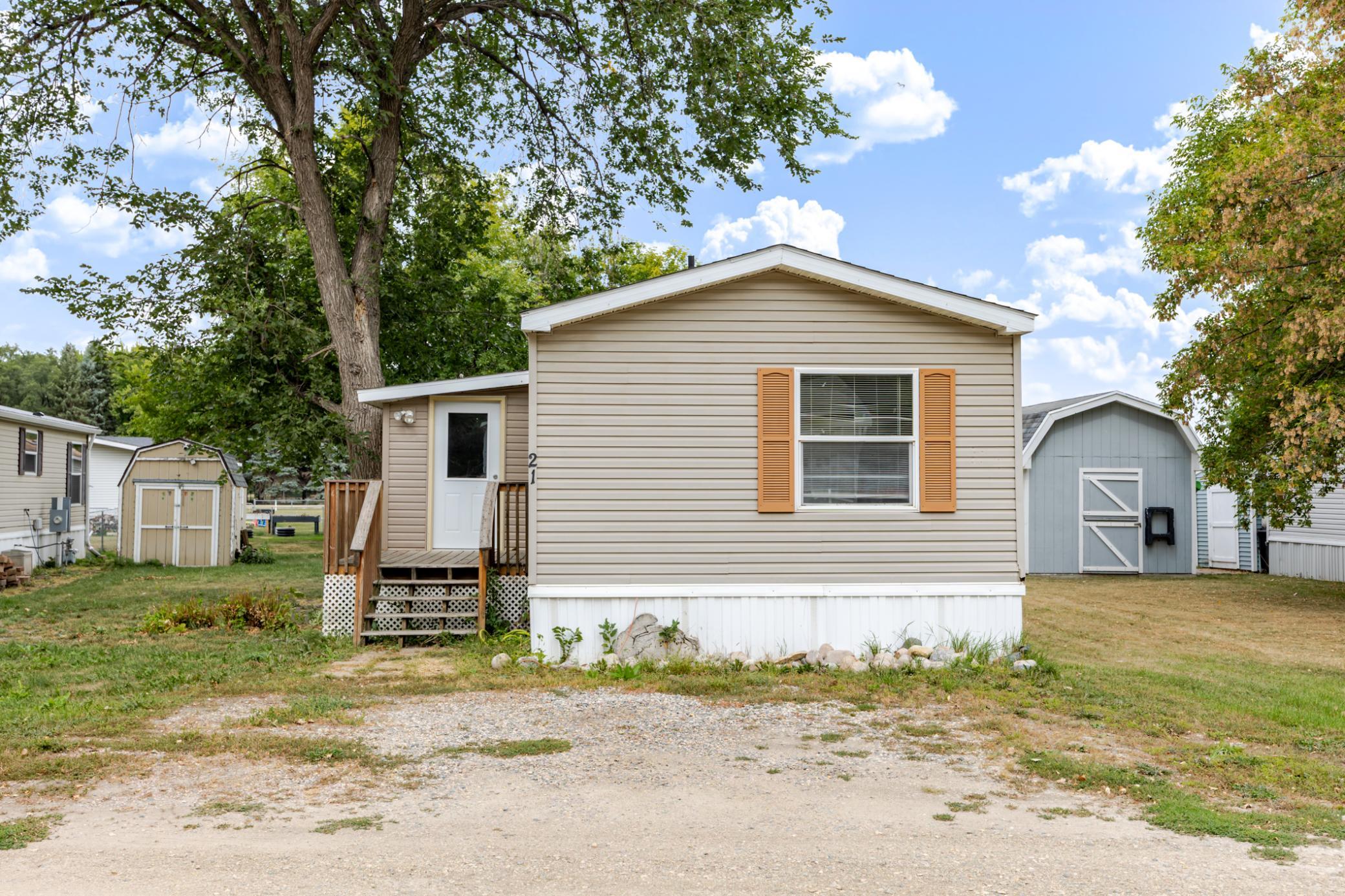 1998 single family home for sale at 21 Horseshoe Bend in Horace, ND — 3 bed, 2 bath (photo 5 of 45)