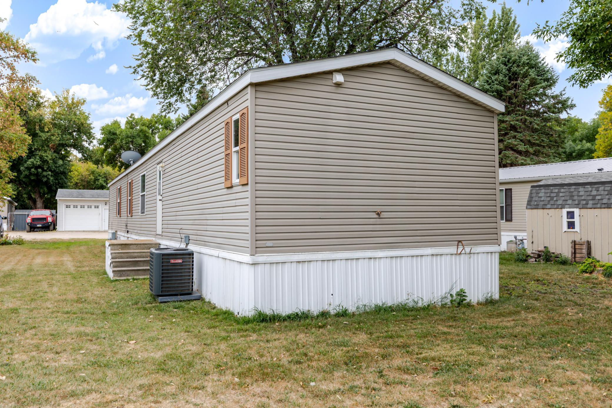 1998 single family home for sale at 21 Horseshoe Bend in Horace, ND — 3 bed, 2 bath (photo 44 of 45)