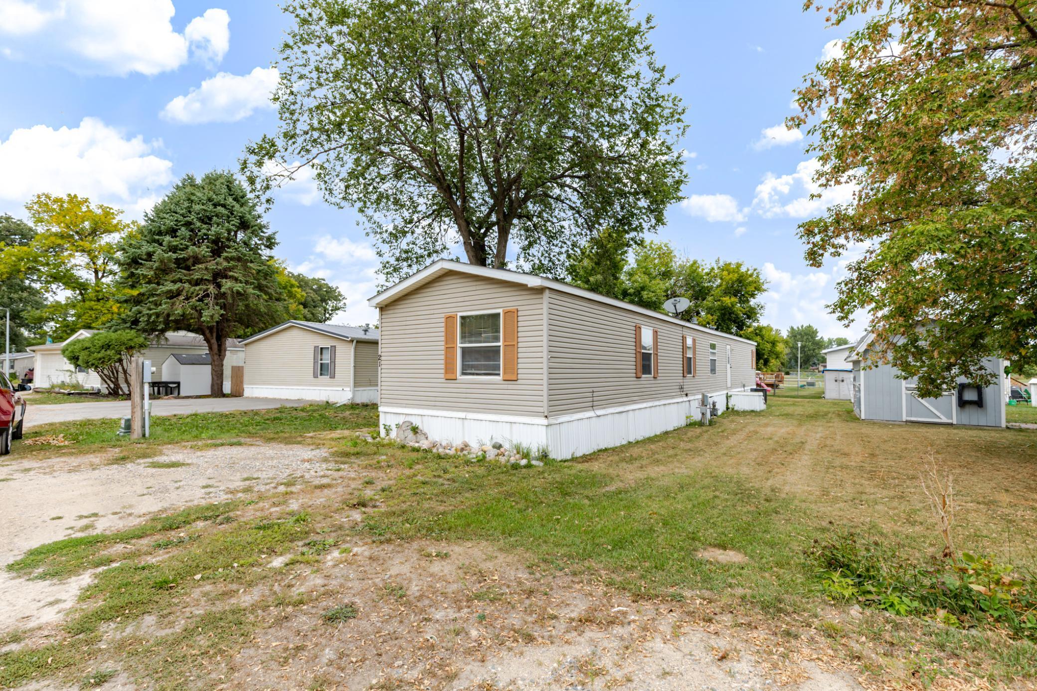 1998 single family home for sale at 21 Horseshoe Bend in Horace, ND — 3 bed, 2 bath (photo 7 of 45)
