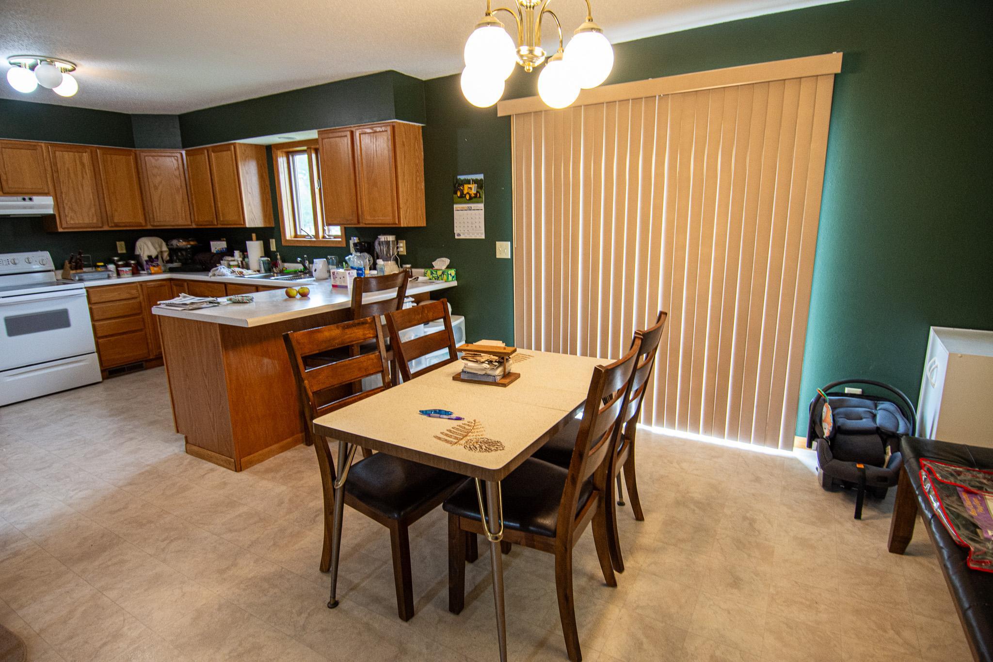 2000 single family home for sale at 365 Healy Avenue W in Plummer, MN — 4 bed, 2 bath (photo 15 of 39)