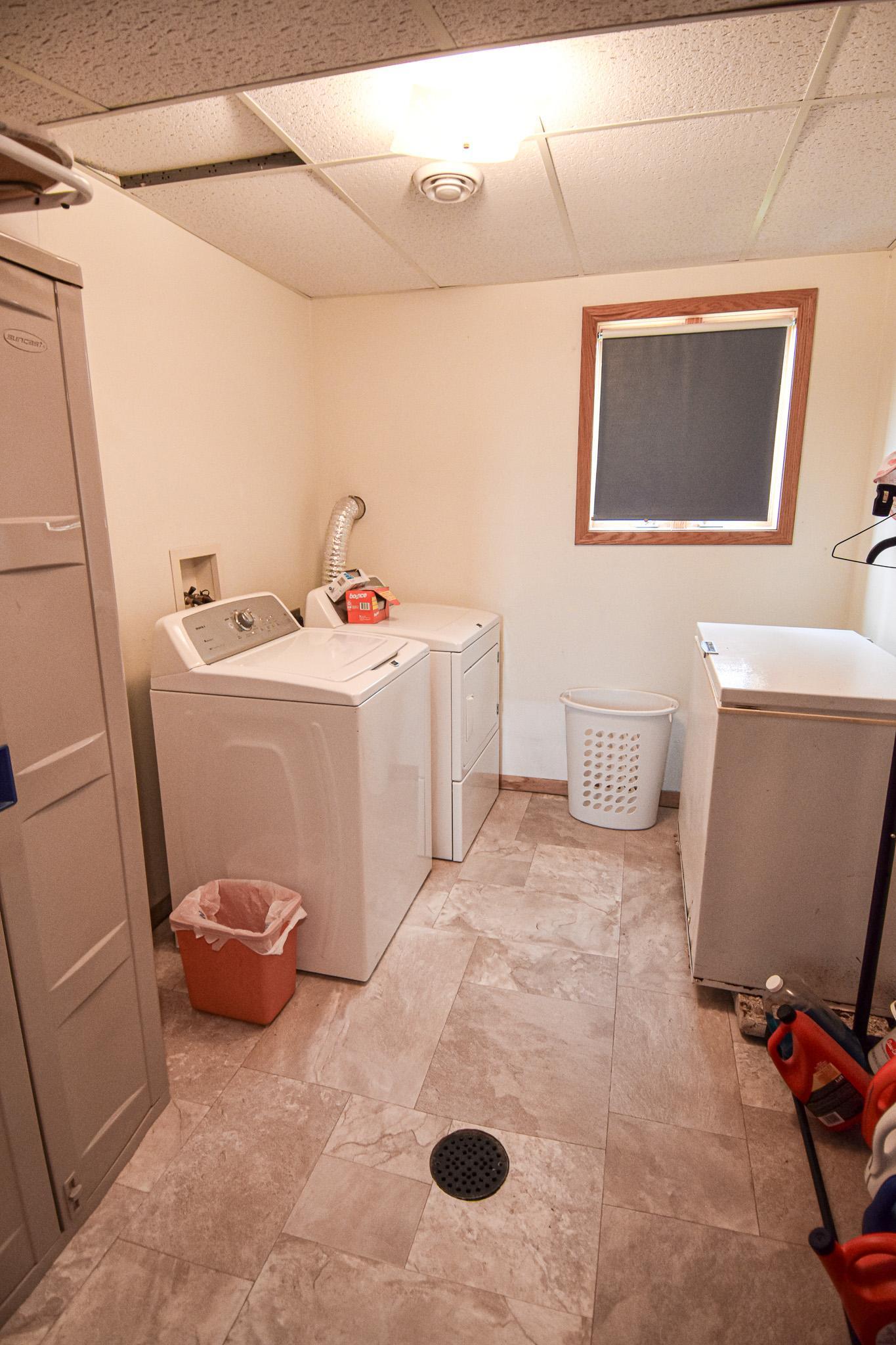 2000 single family home for sale at 365 Healy Avenue W in Plummer, MN — 4 bed, 2 bath (photo 24 of 39)