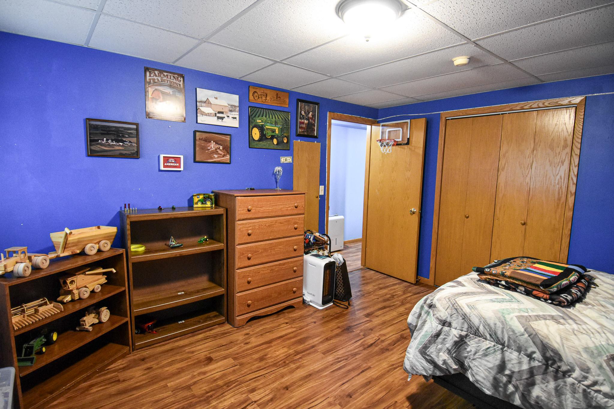 2000 single family home for sale at 365 Healy Avenue W in Plummer, MN — 4 bed, 2 bath (photo 31 of 39)