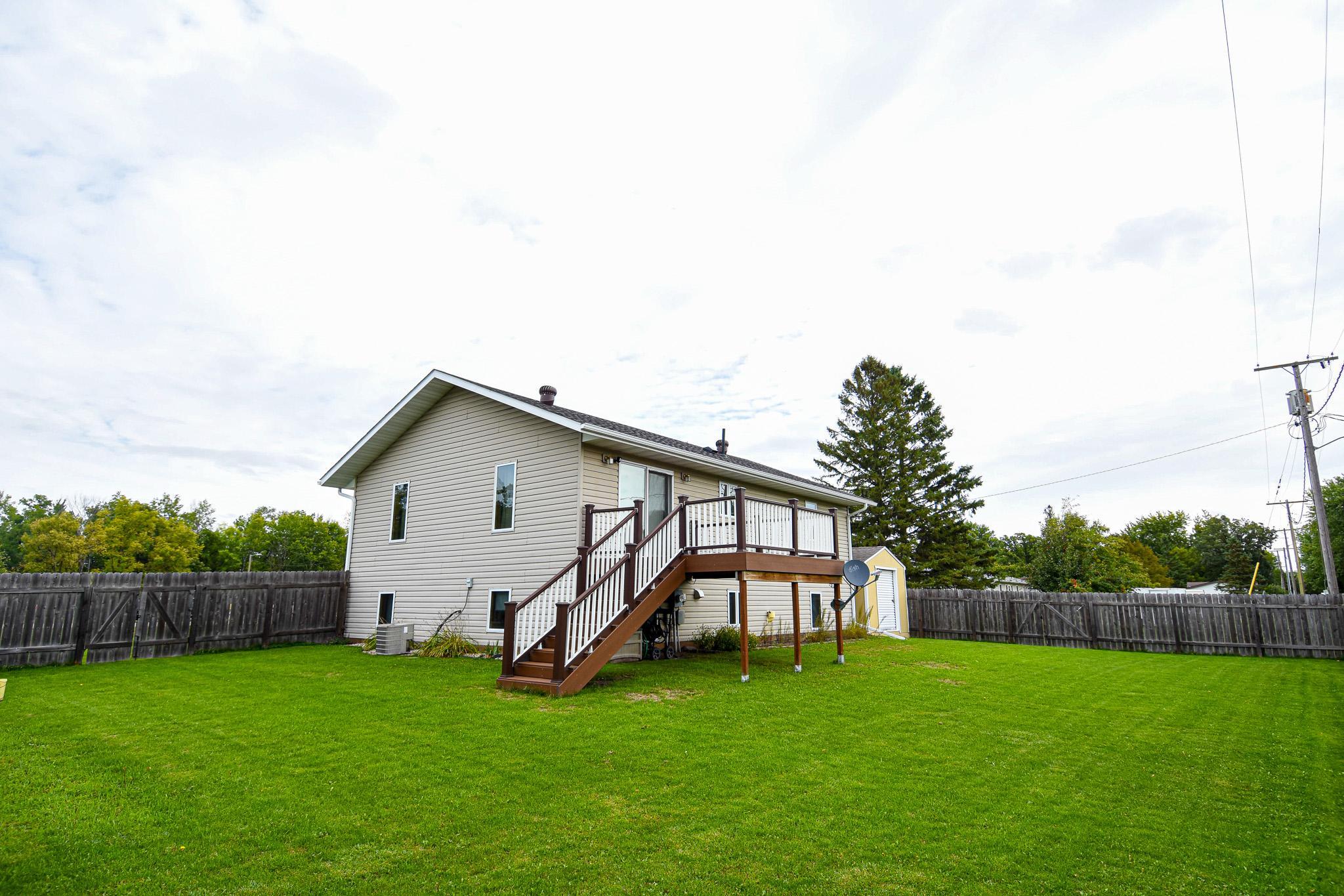 2000 single family home for sale at 365 Healy Avenue W in Plummer, MN — 4 bed, 2 bath (photo 33 of 39)