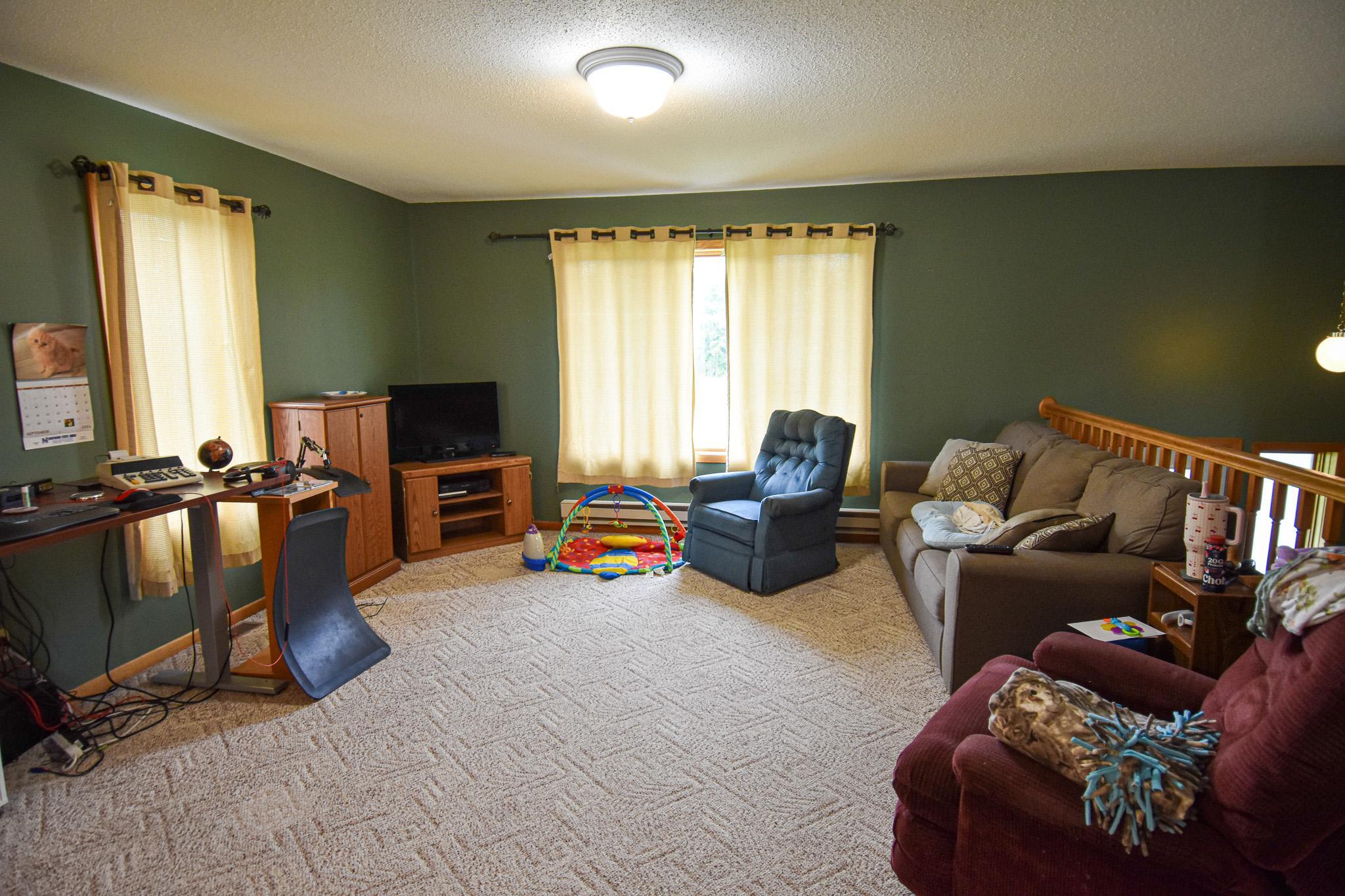 2000 single family home for sale at 365 Healy Avenue W in Plummer, MN — 4 bed, 2 bath (photo 5 of 39)
