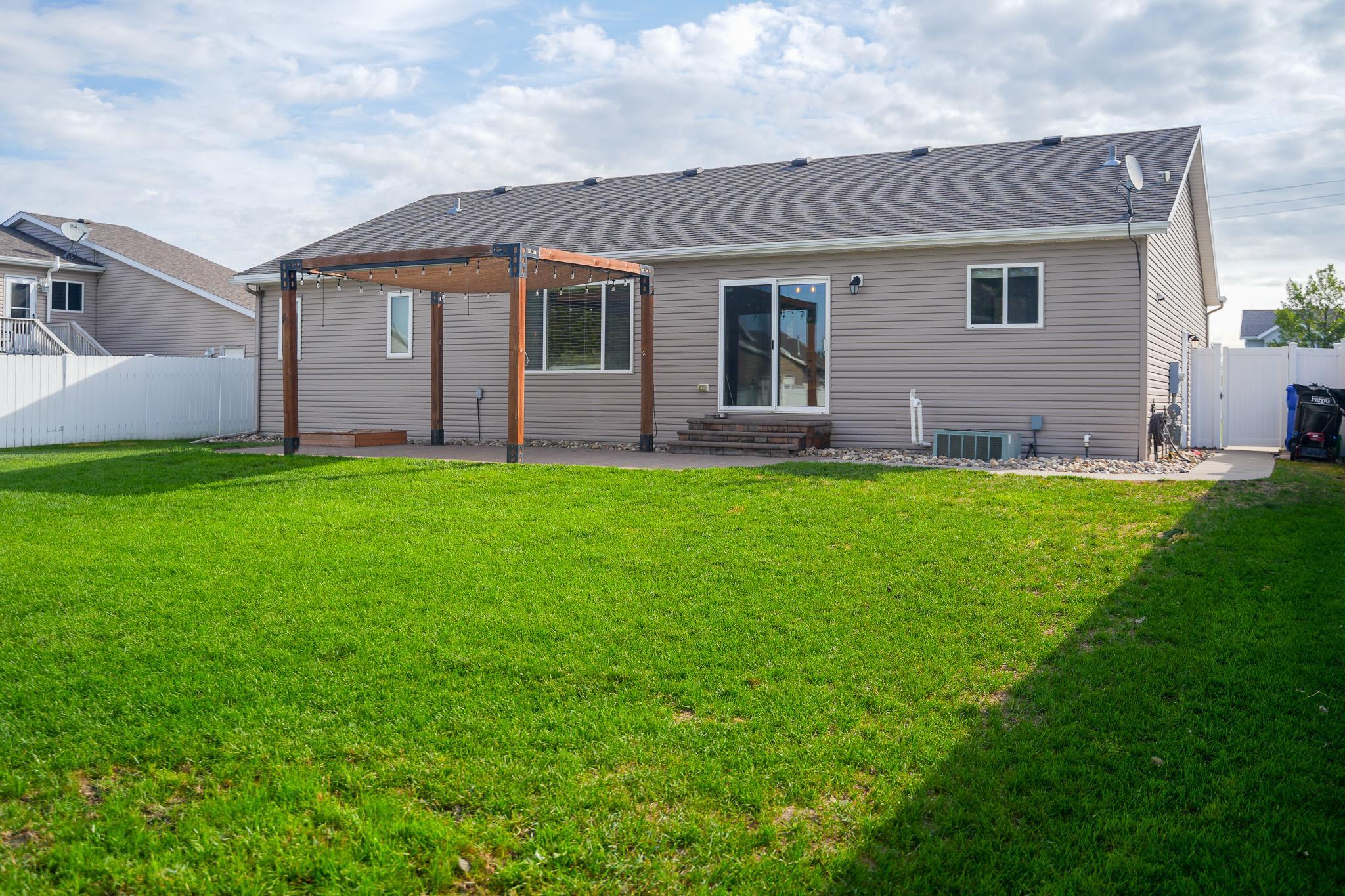 2007 single family home for sale at 4723 51st Street S in Fargo, ND — 5 bed, 3 bath (photo 35 of 52)