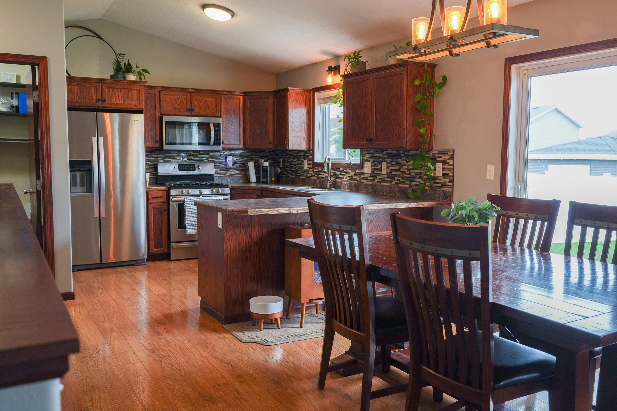 2007 single family home for sale at 4723 51st Street S in Fargo, ND — 5 bed, 3 bath (photo 8 of 52)
