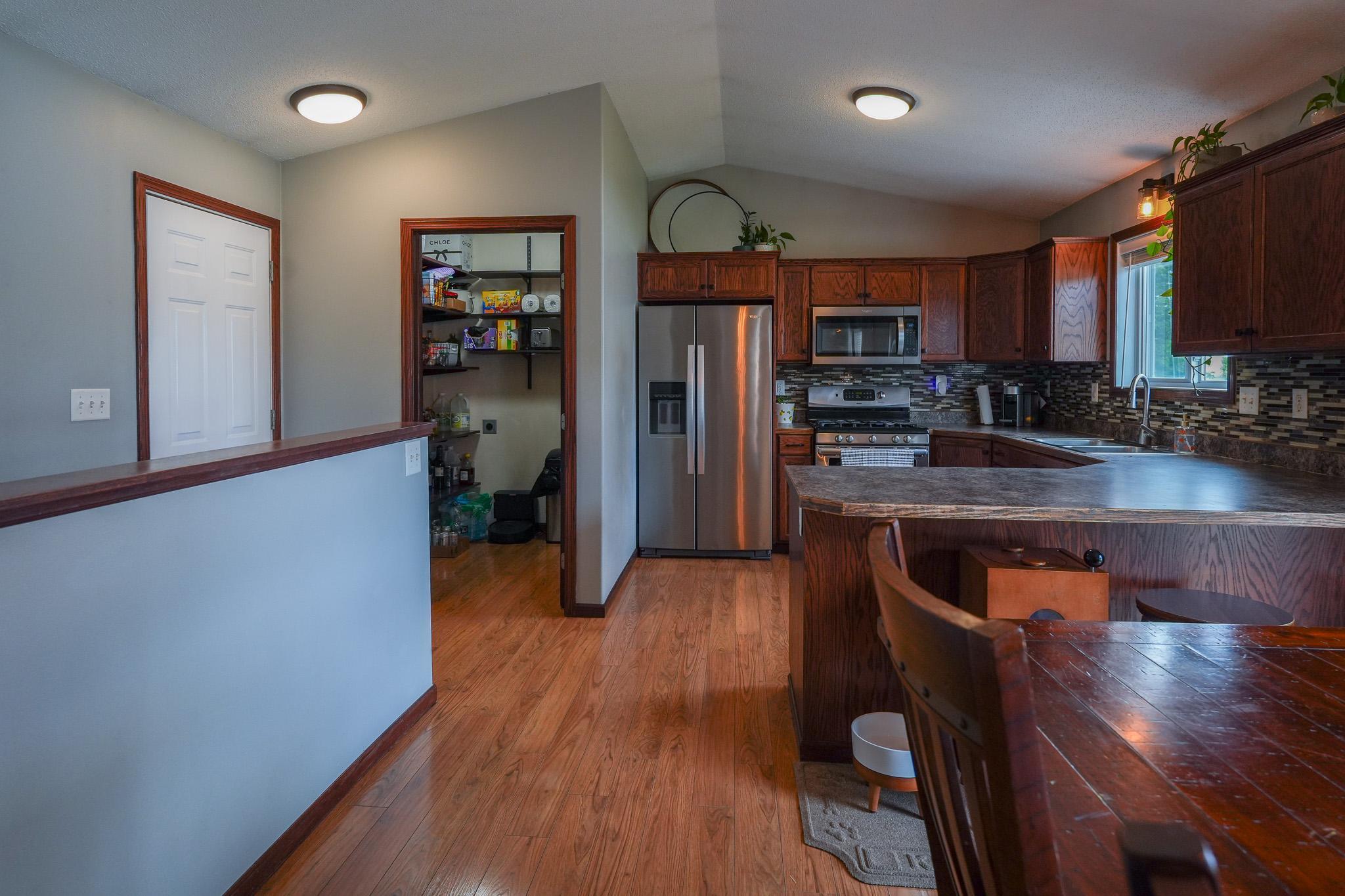 2007 single family home for sale at 4723 51st Street S in Fargo, ND — 5 bed, 3 bath (photo 9 of 52)