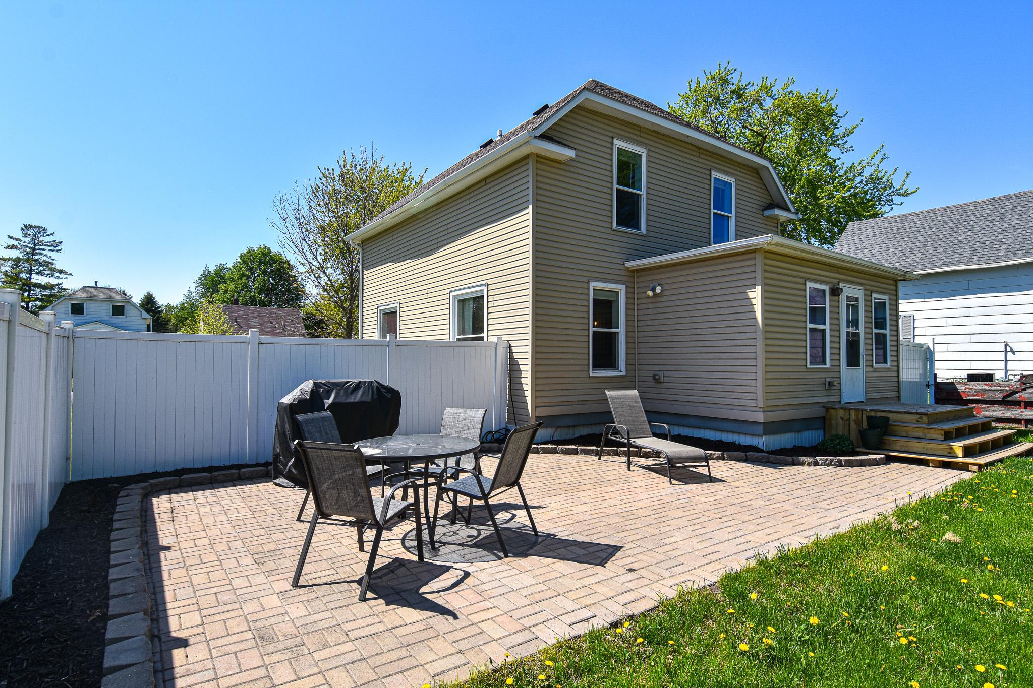 1905 single family home for sale at 720 Arnold Avenue N in Thief River Falls, MN — 3 bed, 2 bath (photo 36 of 49)