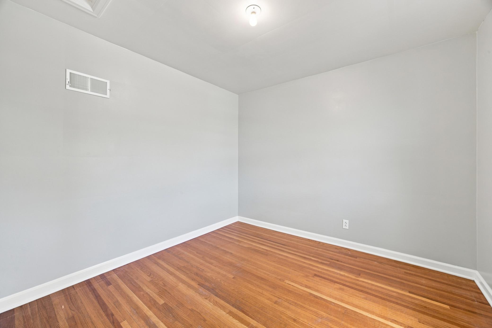 1936 single family home for sale at 332 3rd Avenue E in Hunter, ND — 4 bed, 3 bath (photo 18 of 45)