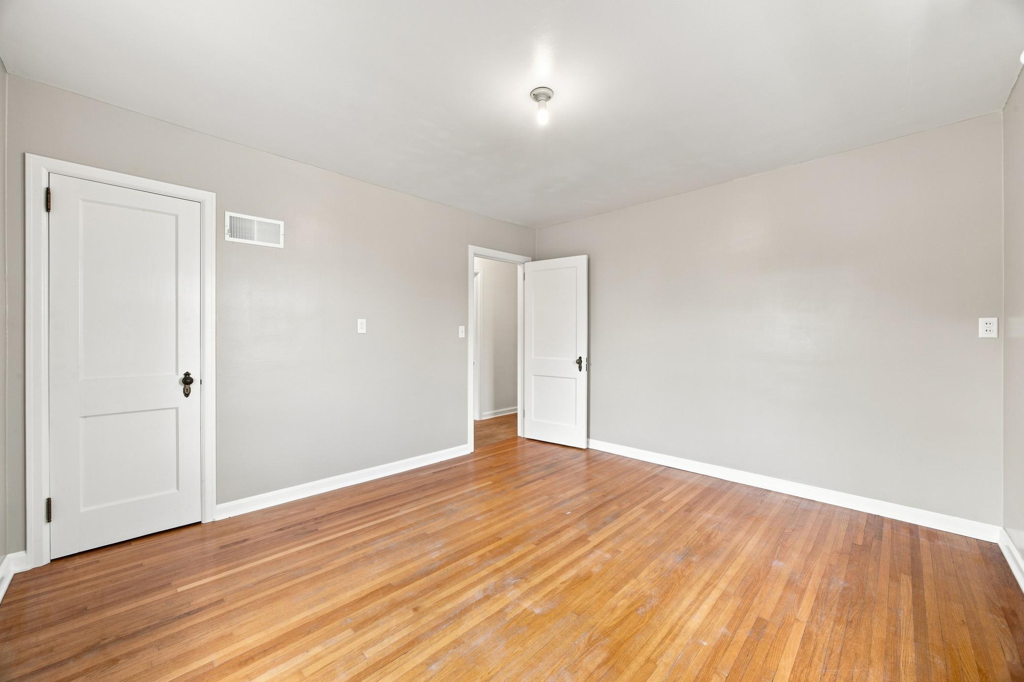 1936 single family home for sale at 332 3rd Avenue E in Hunter, ND — 4 bed, 3 bath (photo 22 of 45)