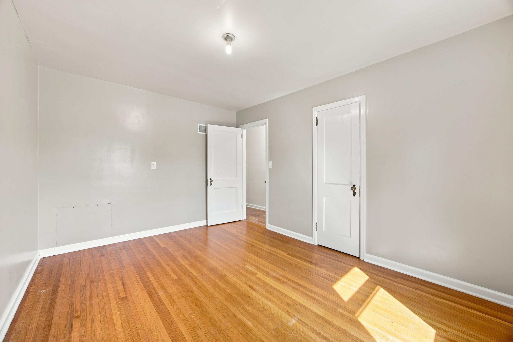 1936 single family home for sale at 332 3rd Avenue E in Hunter, ND — 4 bed, 3 bath (photo 24 of 45)