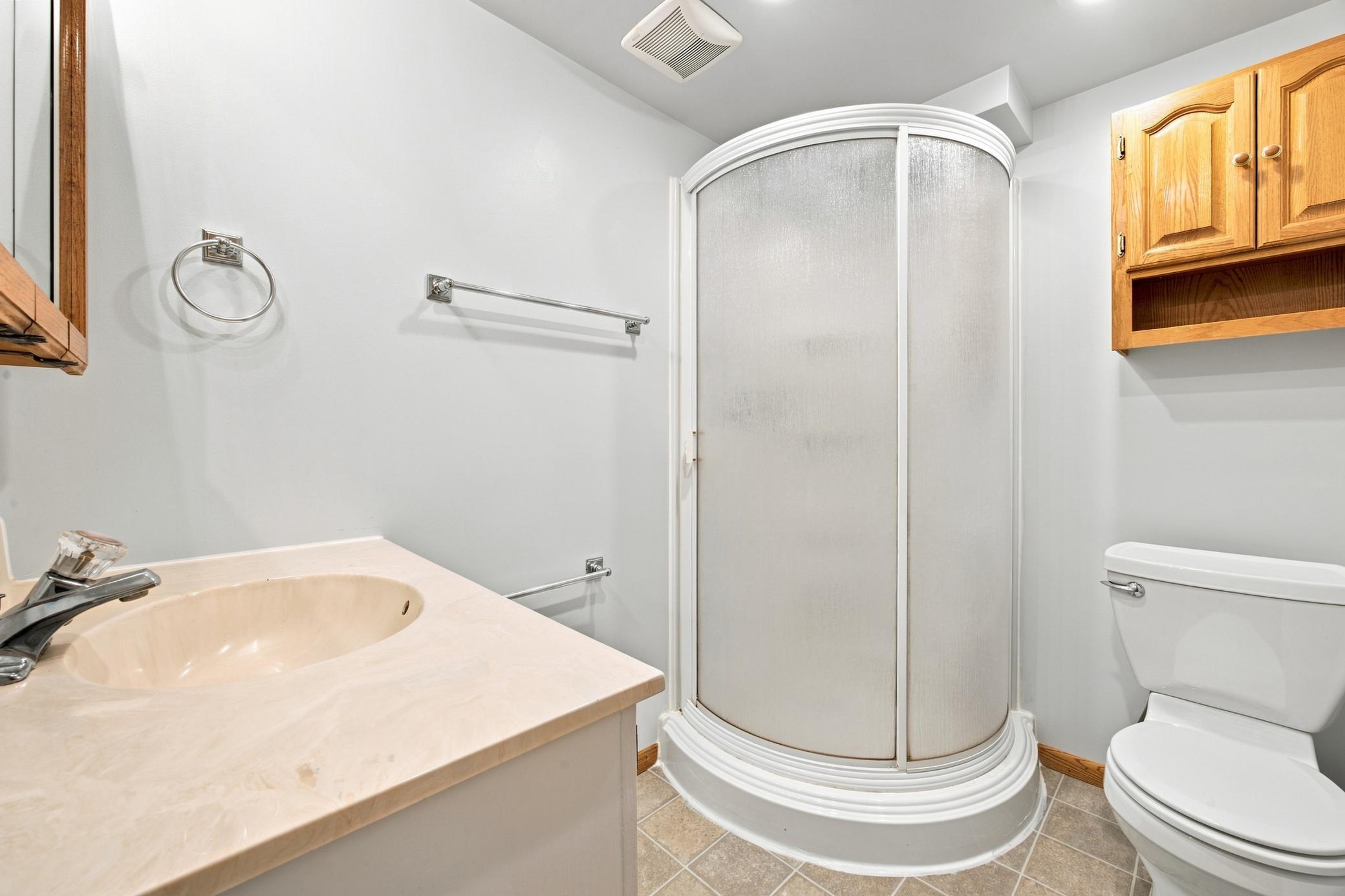 1936 single family home for sale at 332 3rd Avenue E in Hunter, ND — 4 bed, 3 bath (photo 28 of 45)