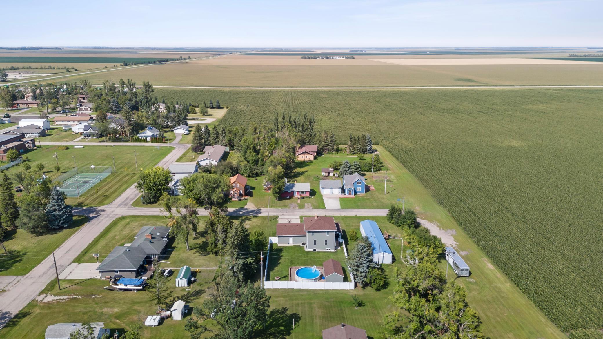 1936 single family home for sale at 332 3rd Avenue E in Hunter, ND — 4 bed, 3 bath (photo 42 of 45)