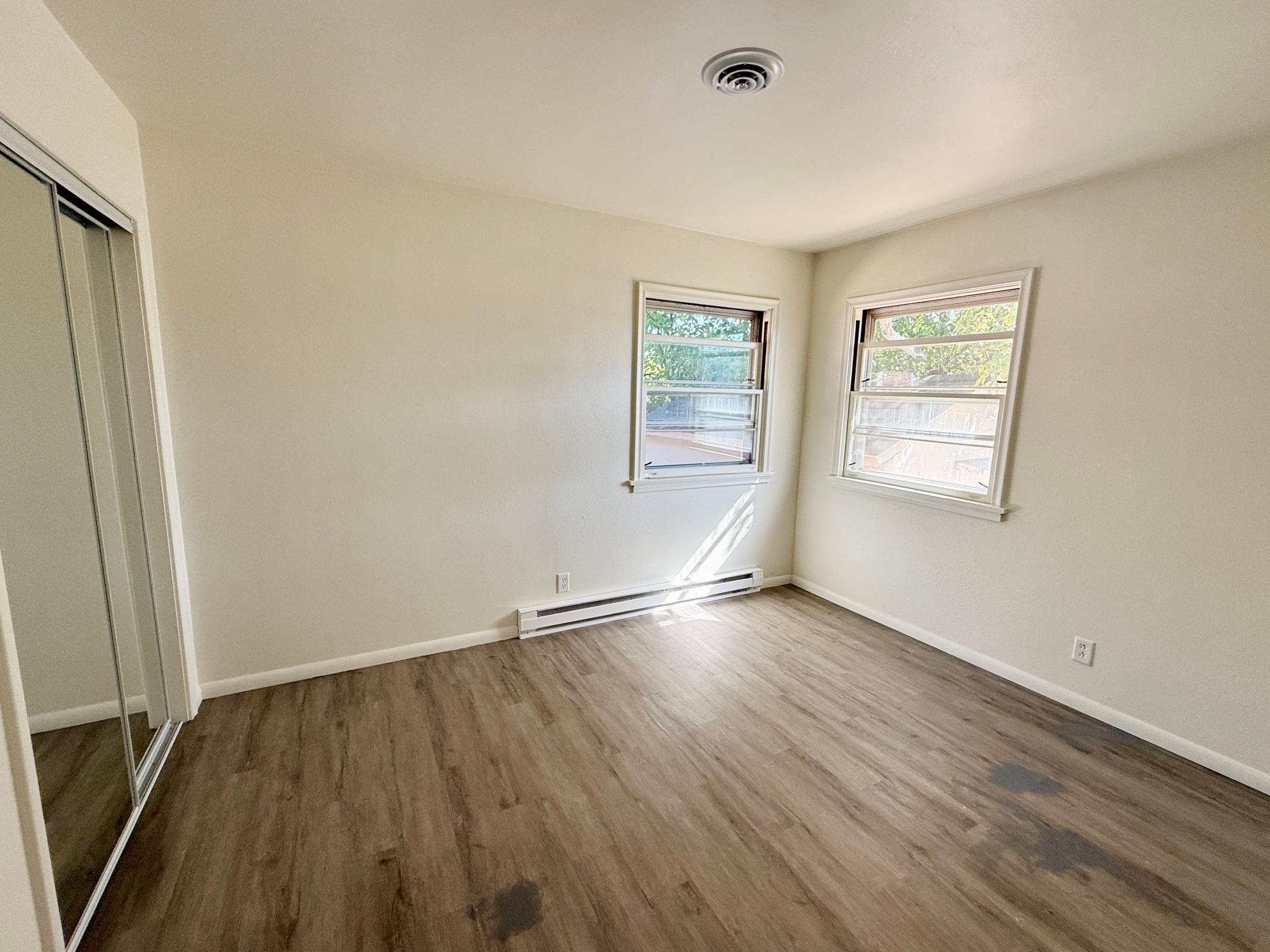1950 single family home for sale at 862 2nd Avenue NW in Valley City, ND — 5 bed, 2 bath (photo 16 of 26)