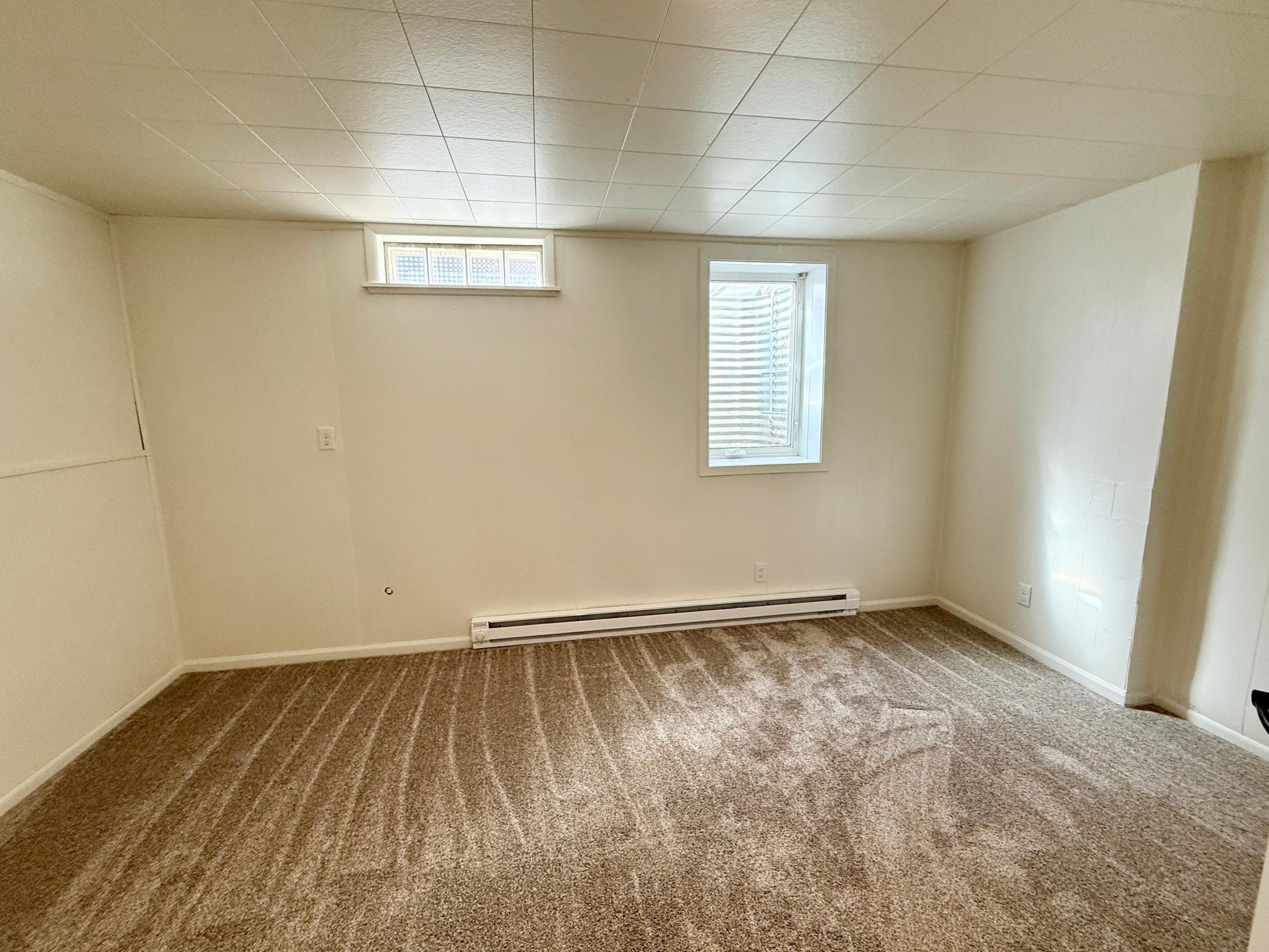 1950 single family home for sale at 862 2nd Avenue NW in Valley City, ND — 5 bed, 2 bath (photo 22 of 26)