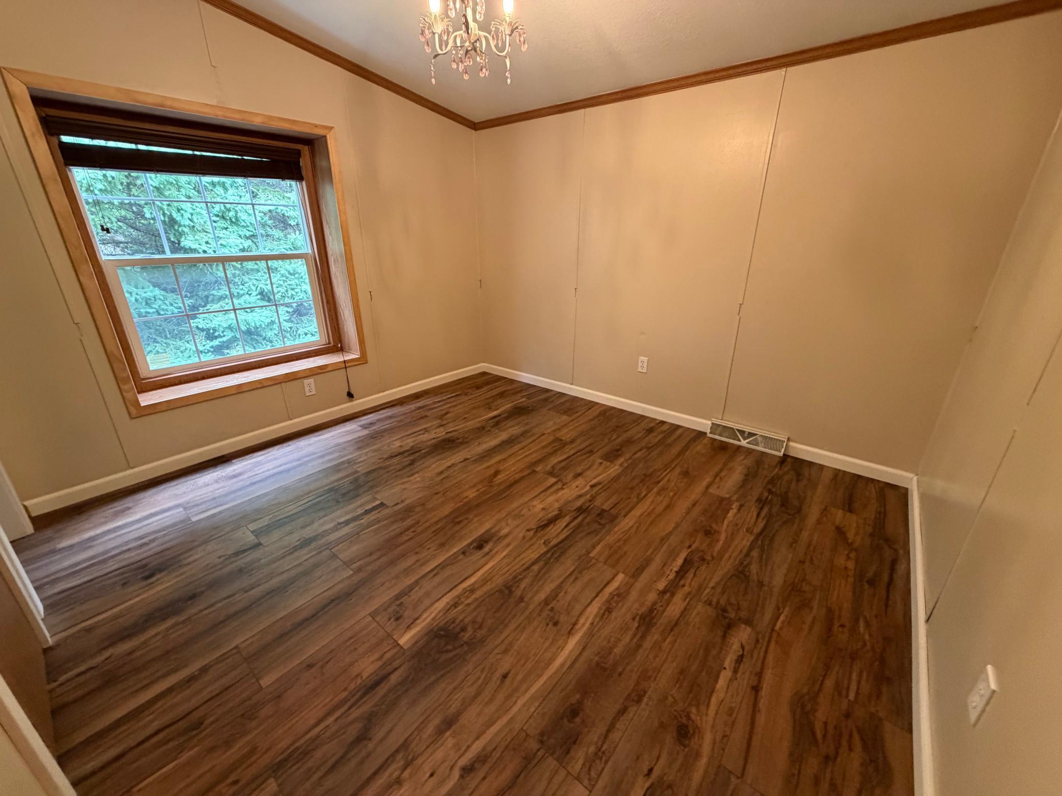 1997 single family home for sale at 314 6th Avenue SE in Baudette, MN — 4 bed, 2 bath (photo 14 of 14)