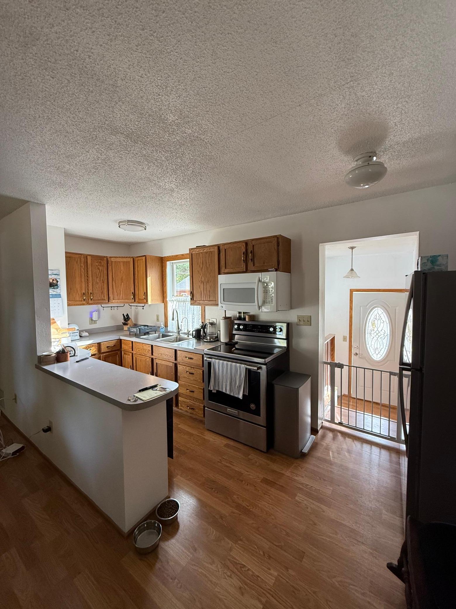 1947 single family home for sale at 1605 9th Street N in Fargo, ND — 1 bed, 1 bath (photo 6 of 18)