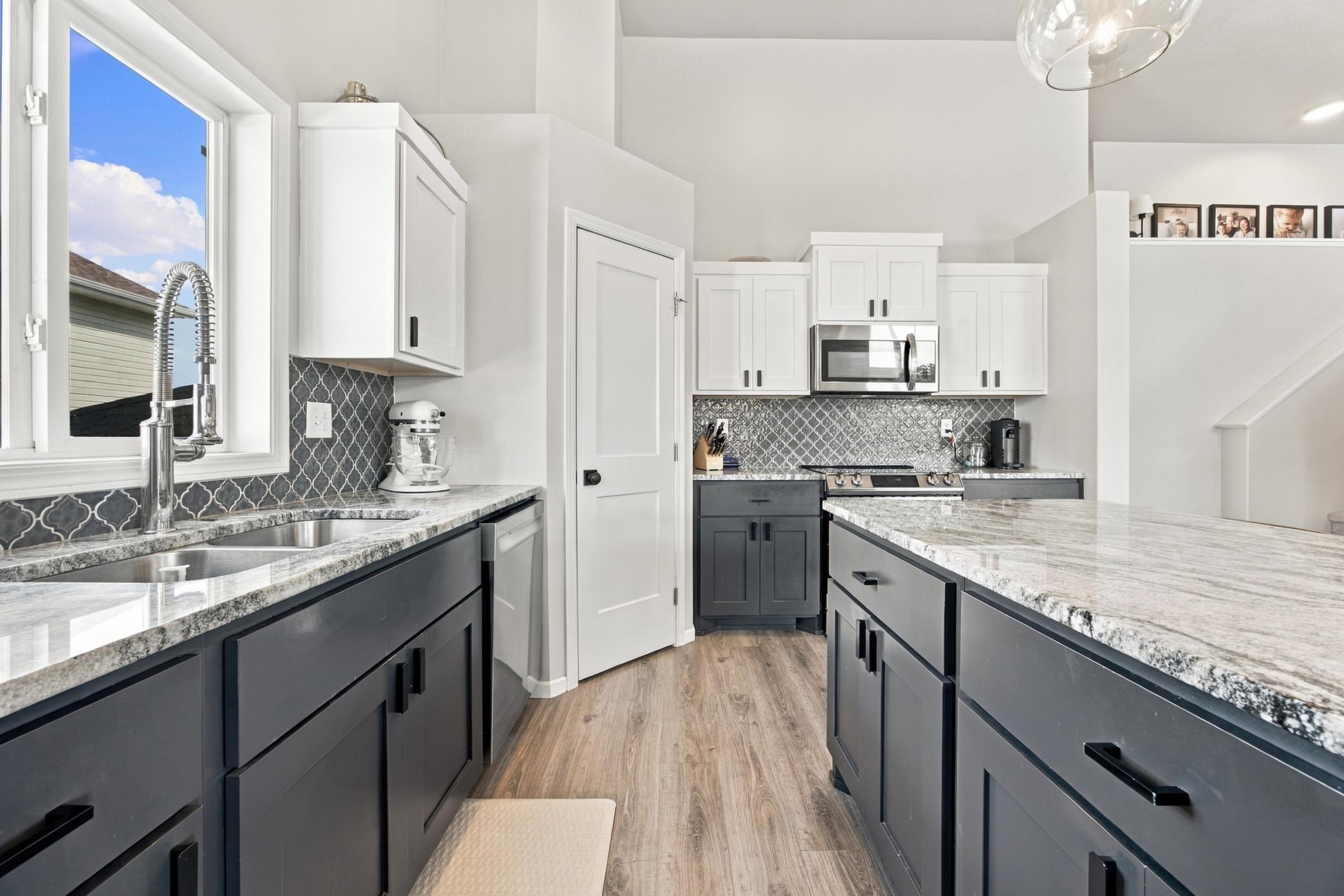 2017 single family home for sale at 6183 58th Street S in Fargo, ND — 3 bed, 3 bath (photo 12 of 42)