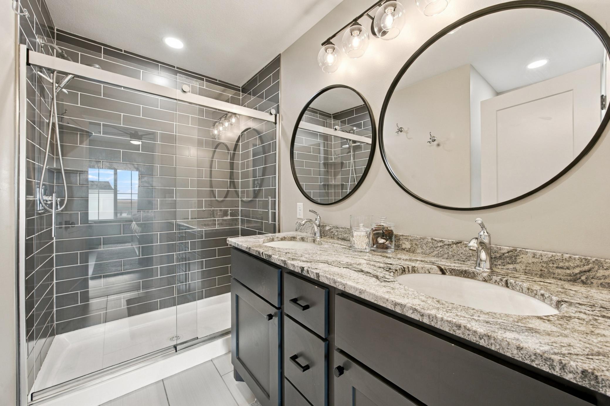 2017 single family home for sale at 6183 58th Street S in Fargo, ND — 3 bed, 3 bath (photo 21 of 42)