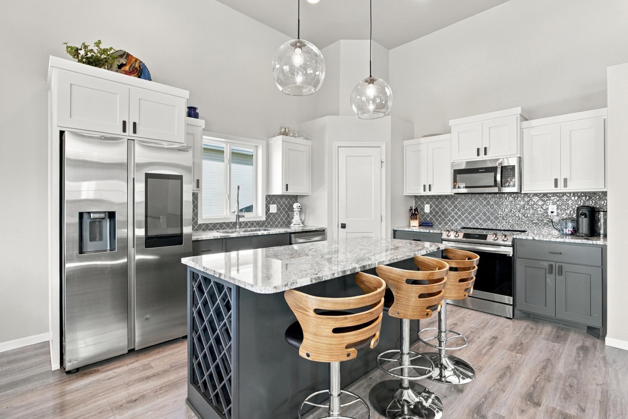 2017 single family home for sale at 6183 58th Street S in Fargo, ND — 3 bed, 3 bath (photo 10 of 42)
