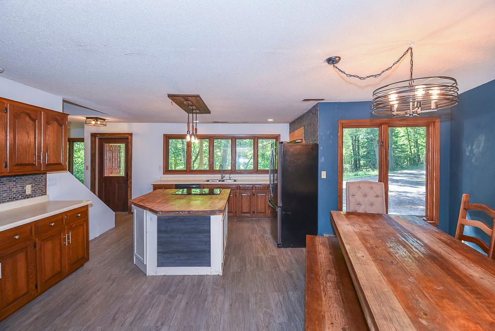 1981 single family home for sale at 15880 Ashmun Road in Brainerd, MN — 4 bed, 2 bath (photo 15 of 44)