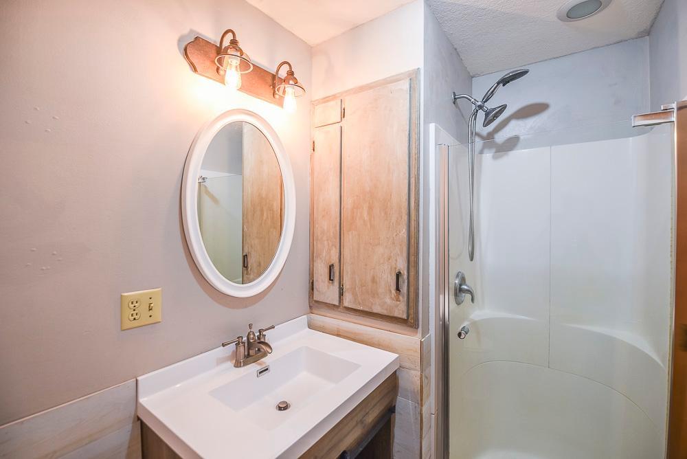 1981 single family home for sale at 15880 Ashmun Road in Brainerd, MN — 4 bed, 2 bath (photo 21 of 44)