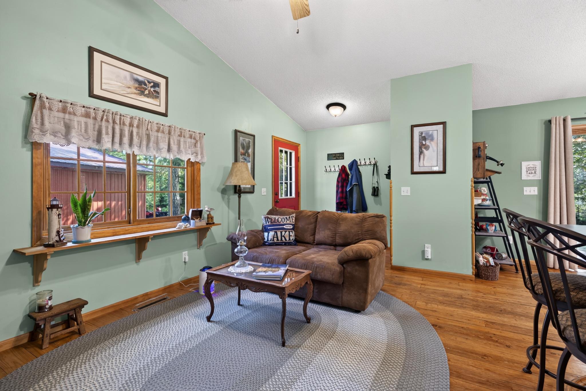 2001 single family home for sale at 1587 SW Stallion Road in Pillager, MN — 3 bed, 2 bath (photo 8 of 37)