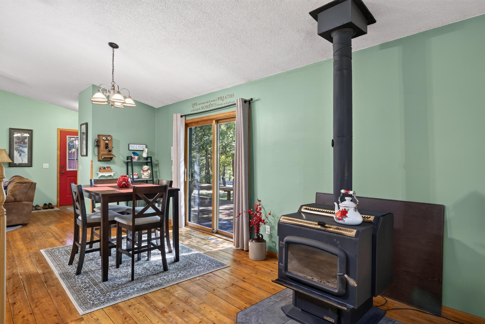 2001 single family home for sale at 1587 SW Stallion Road in Pillager, MN — 3 bed, 2 bath (photo 9 of 37)