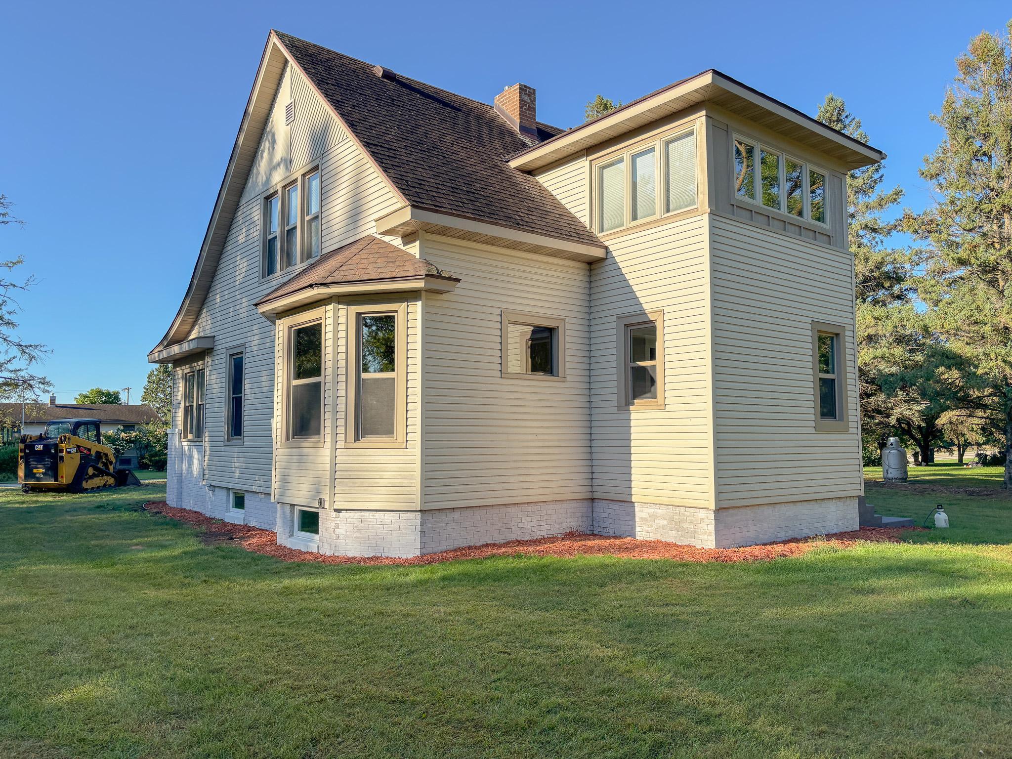 1920 single family home for sale at 502 W Broadway Avenue in Elizabeth, MN — 3 bed, 2 bath (photo 44 of 57)