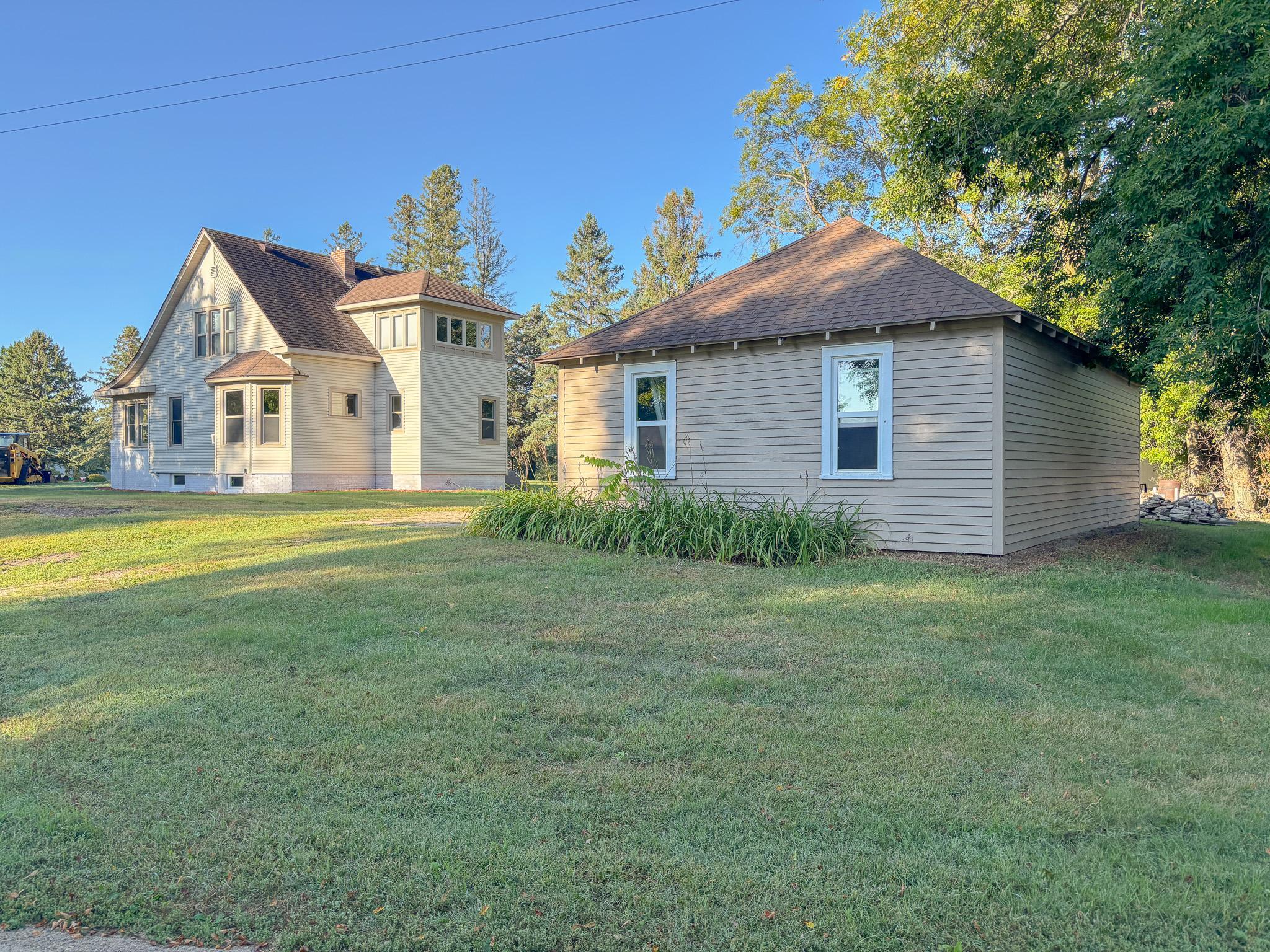 1920 single family home for sale at 502 W Broadway Avenue in Elizabeth, MN — 3 bed, 2 bath (photo 46 of 57)