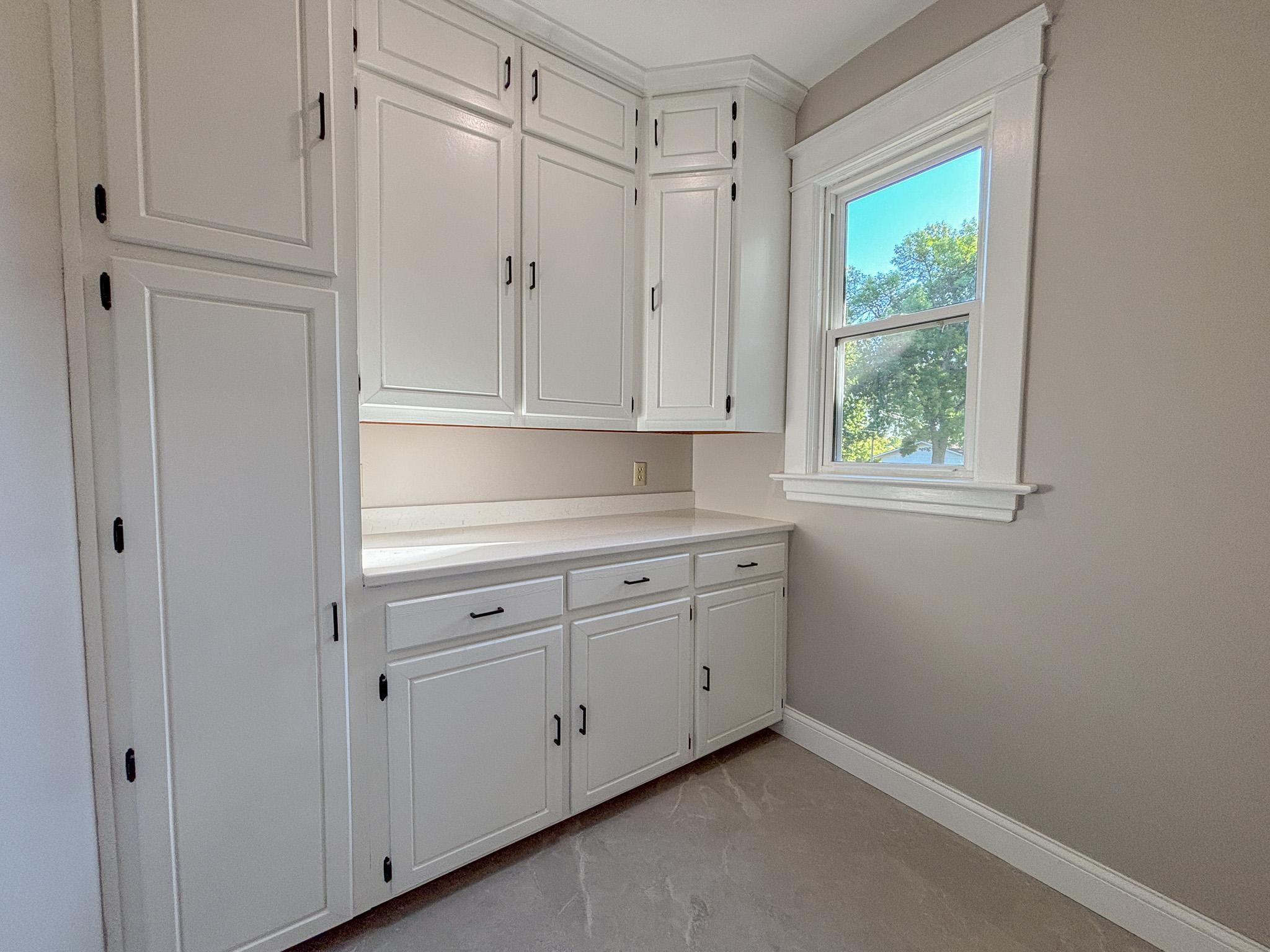 1920 single family home for sale at 502 W Broadway Avenue in Elizabeth, MN — 3 bed, 2 bath (photo 10 of 57)