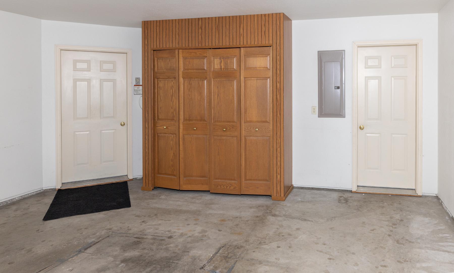2003 townhouse for sale at 807 Morningside Drive in Casselton, ND — 2 bed, 2 bath (photo 27 of 33)