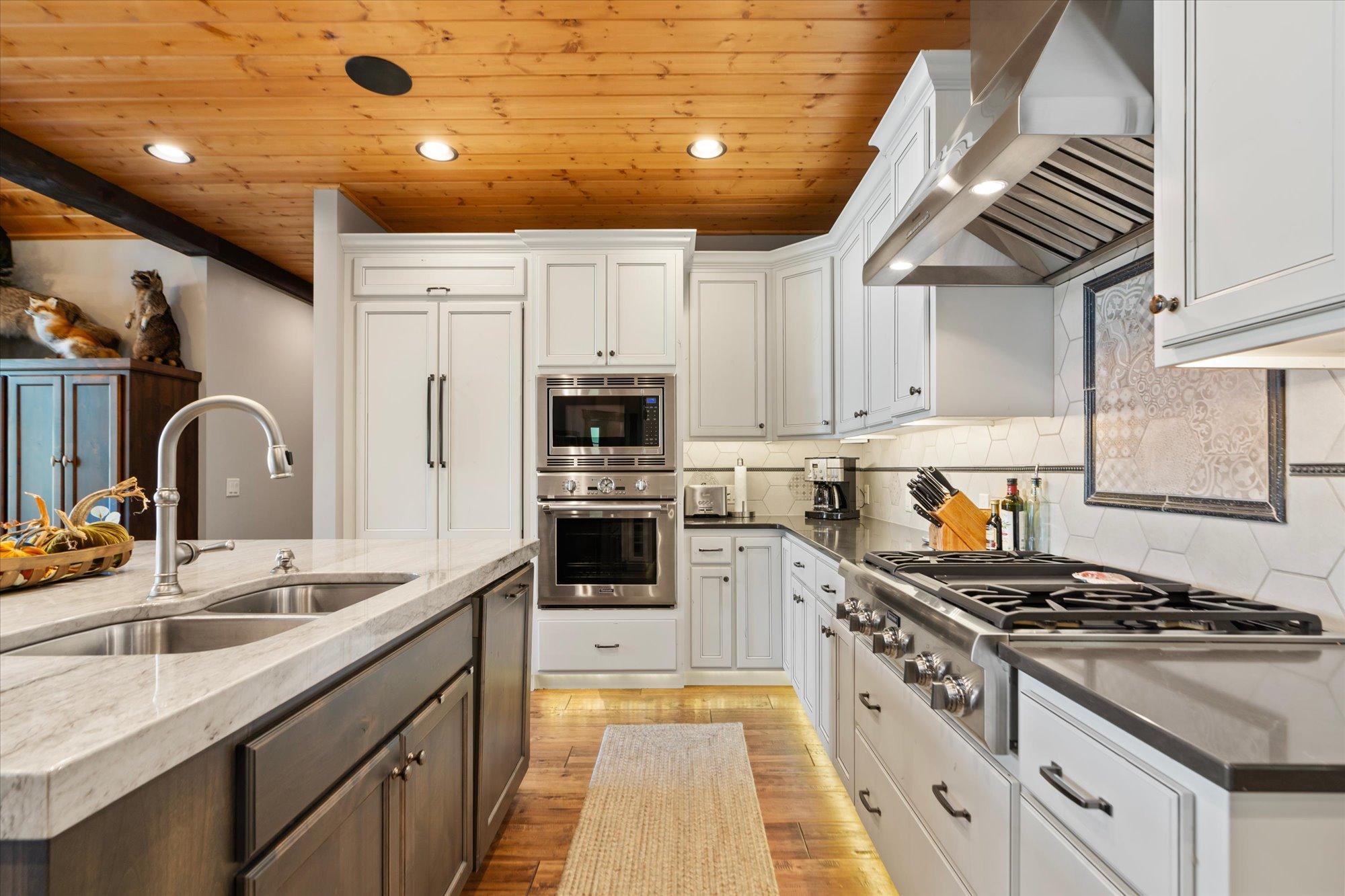 2017 single family home for sale at 16497 W Eagle Lake Road in Fifty Lakes, MN — 5 bed, 5 bath (photo 16 of 55)