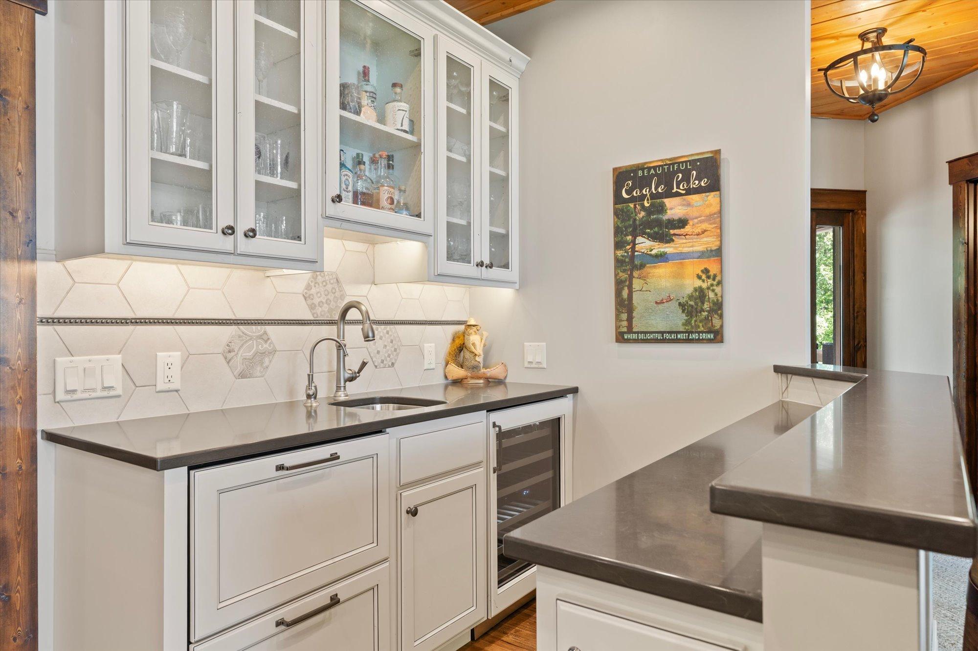 2017 single family home for sale at 16497 W Eagle Lake Road in Fifty Lakes, MN — 5 bed, 5 bath (photo 18 of 55)