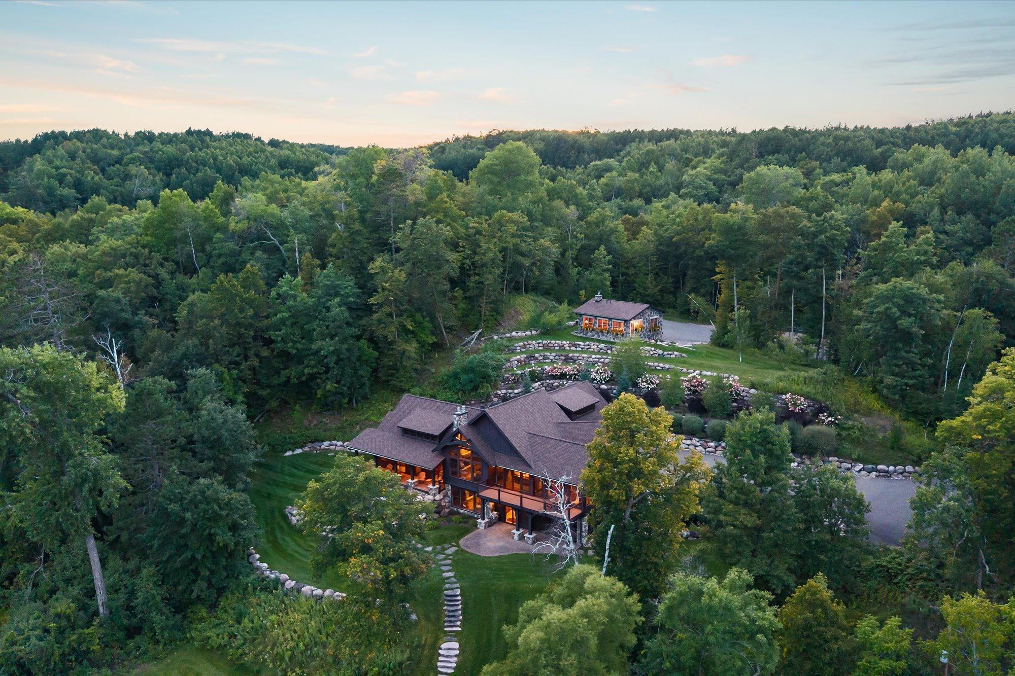 2017 single family home for sale at 16497 W Eagle Lake Road in Fifty Lakes, MN — 5 bed, 5 bath (photo 8 of 55)