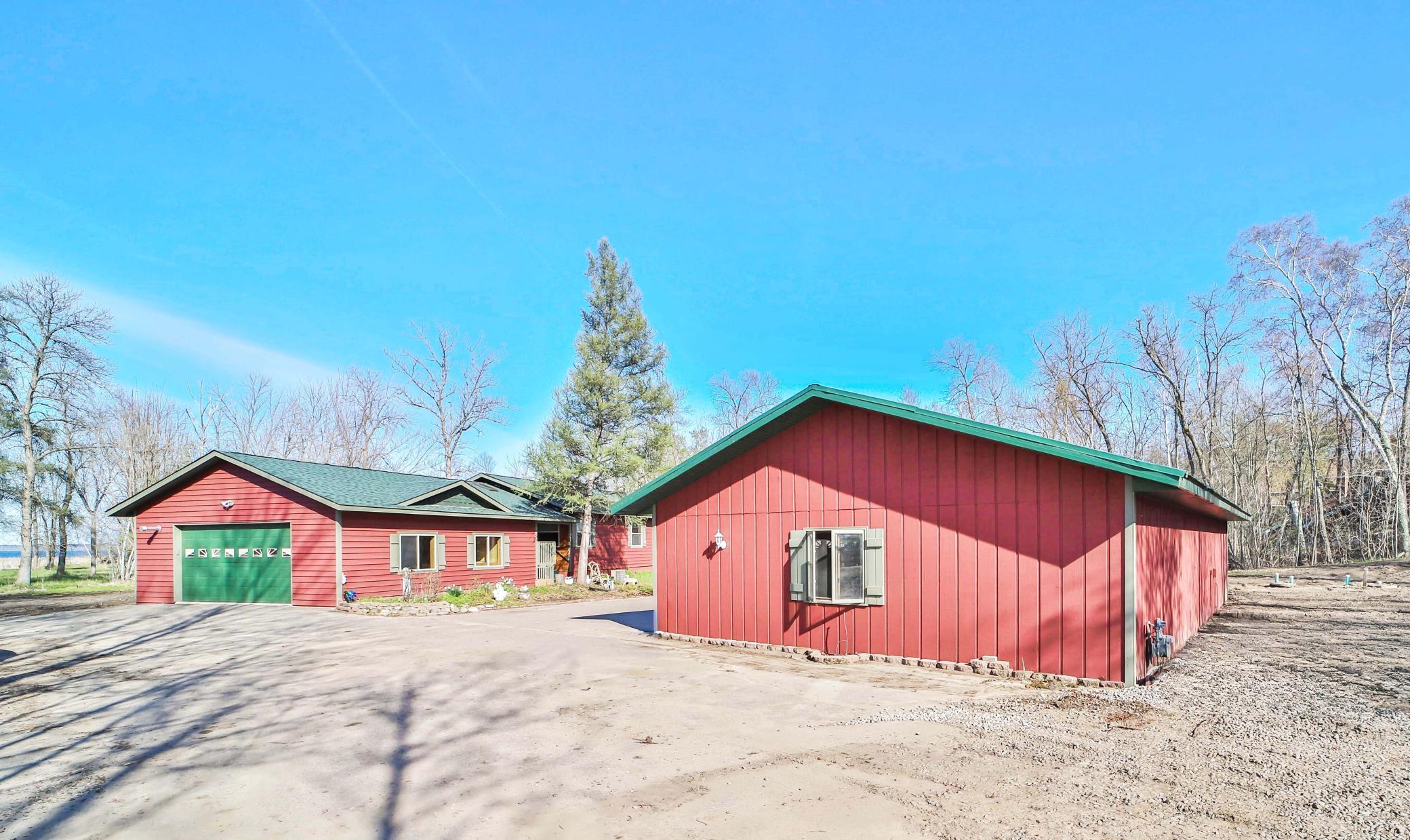 2002 single family home for sale at 18352 Johnson Road in Brainerd, MN — 3 bed, 3 bath (photo 47 of 73)