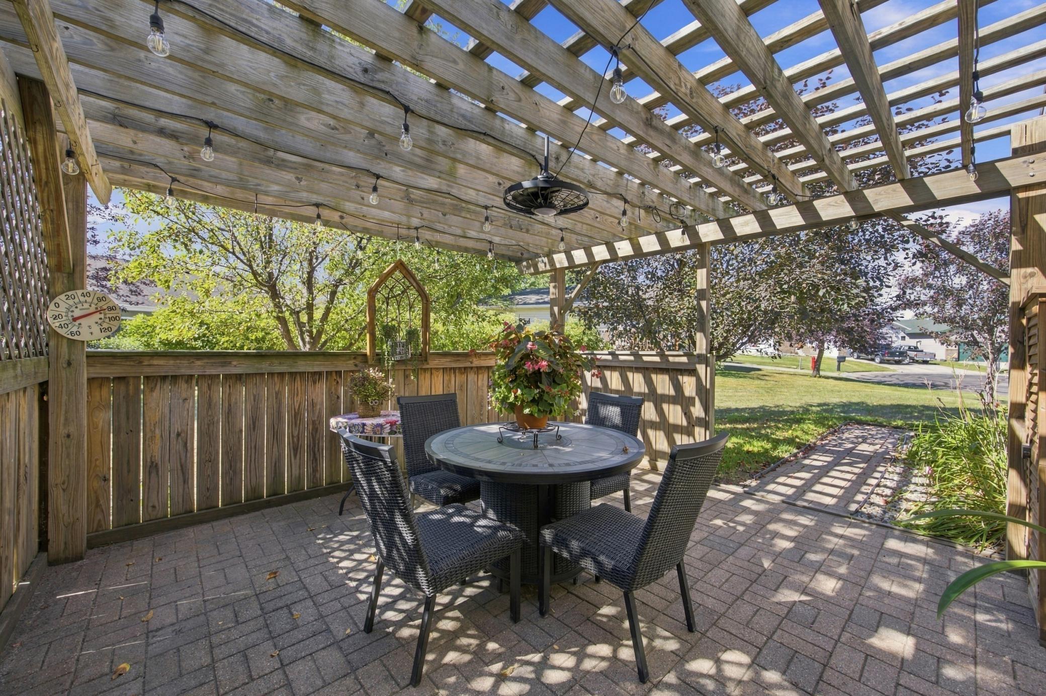 2007 single family home for sale at 1706 12th Street N in Wahpeton, ND — 3 bed, 2 bath (photo 24 of 36)