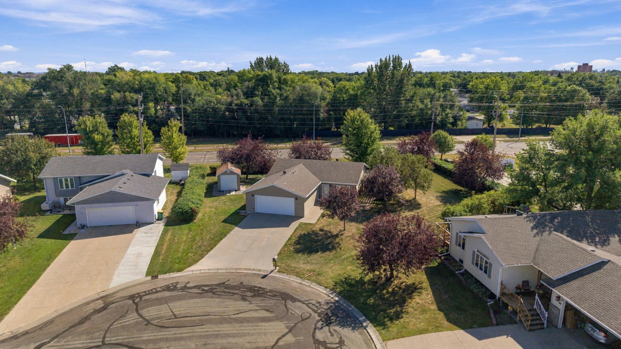 2007 single family home for sale at 1706 12th Street N in Wahpeton, ND — 3 bed, 2 bath (photo 30 of 36)