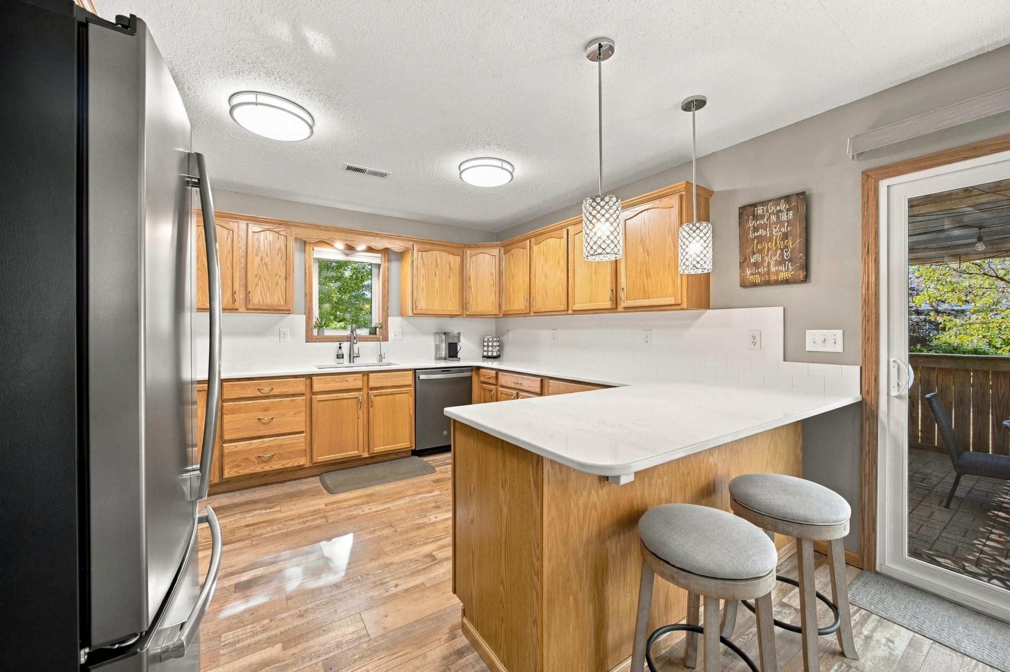 2007 single family home for sale at 1706 12th Street N in Wahpeton, ND — 3 bed, 2 bath (photo 10 of 36)