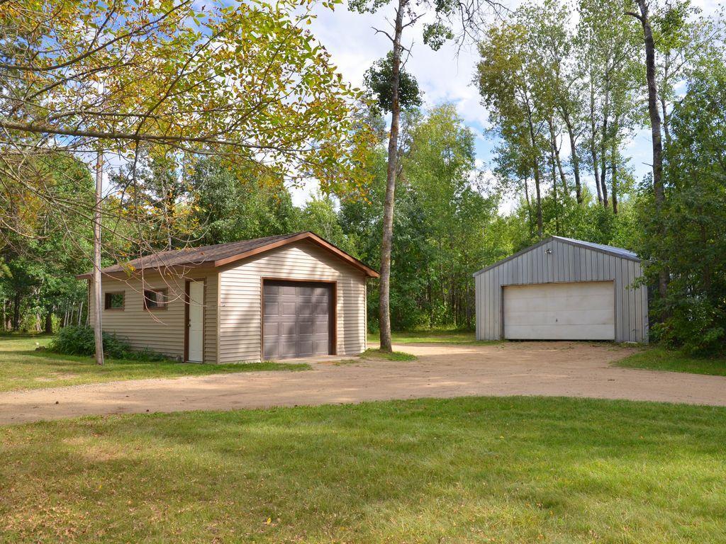 1980 single family home for sale at 15569 Conifer Circle in Park Rapids, MN — 3 bed, 2 bath (photo 6 of 51)