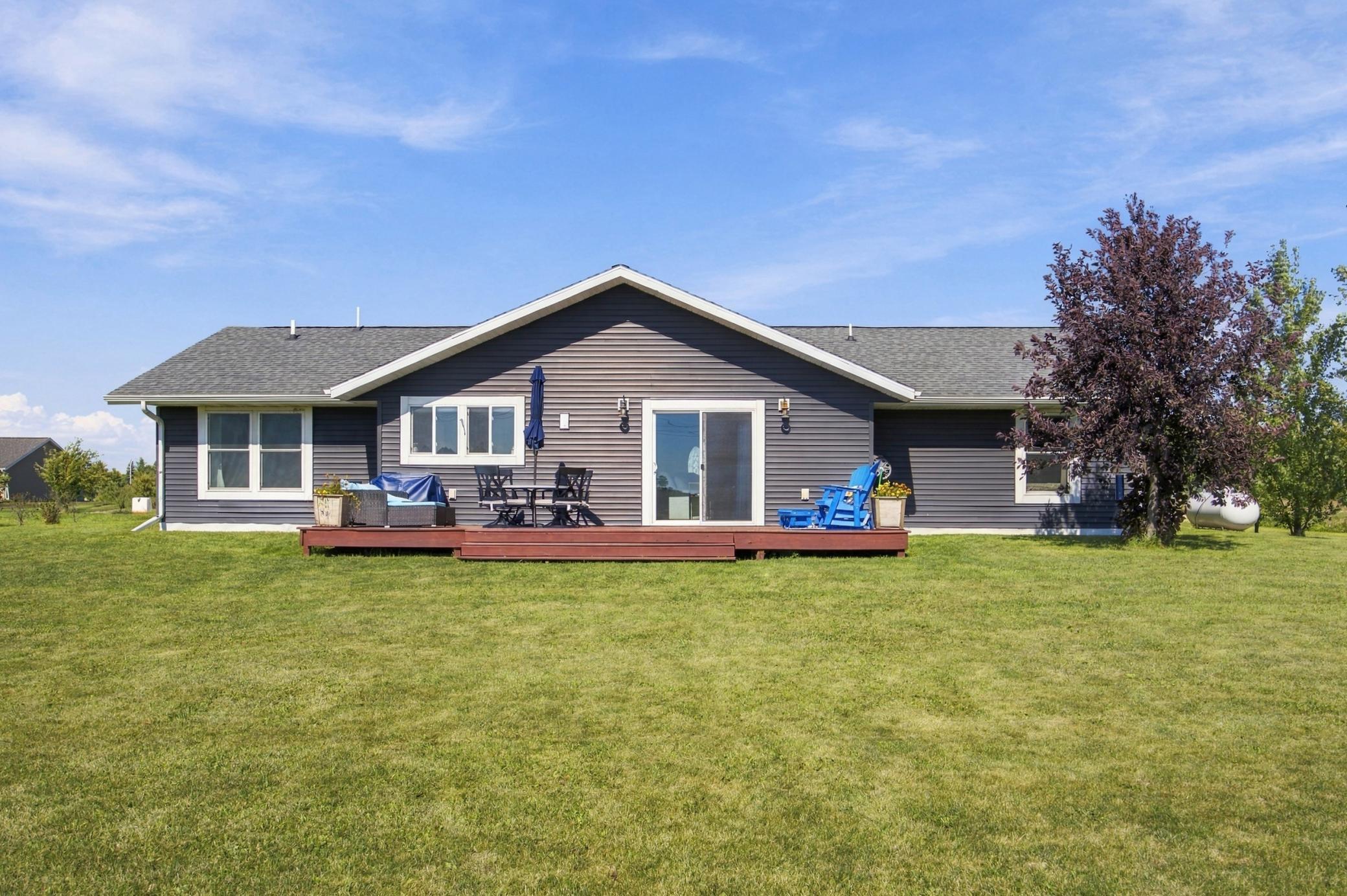 2015 single family home for sale at 143 Pheasant Street in Audubon, MN — 4 bed, 2 bath (photo 26 of 35)
