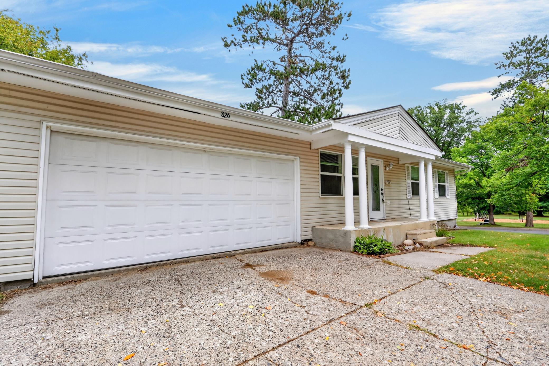 1974 single family home for sale at 826 Willow Lane in Grand Rapids, MN — 3 bed, 2 bath (photo 38 of 55)