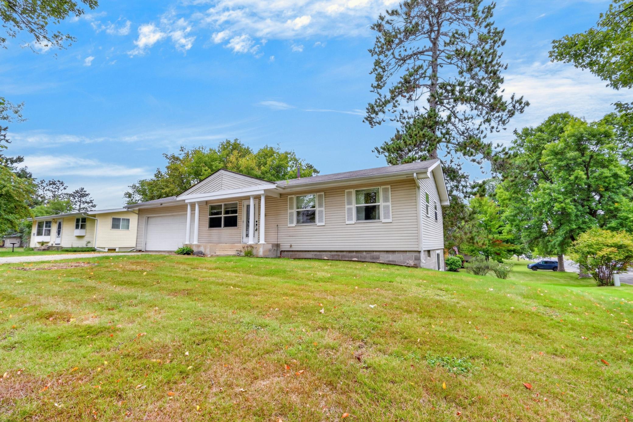 1974 single family home for sale at 826 Willow Lane in Grand Rapids, MN — 3 bed, 2 bath (photo 40 of 55)