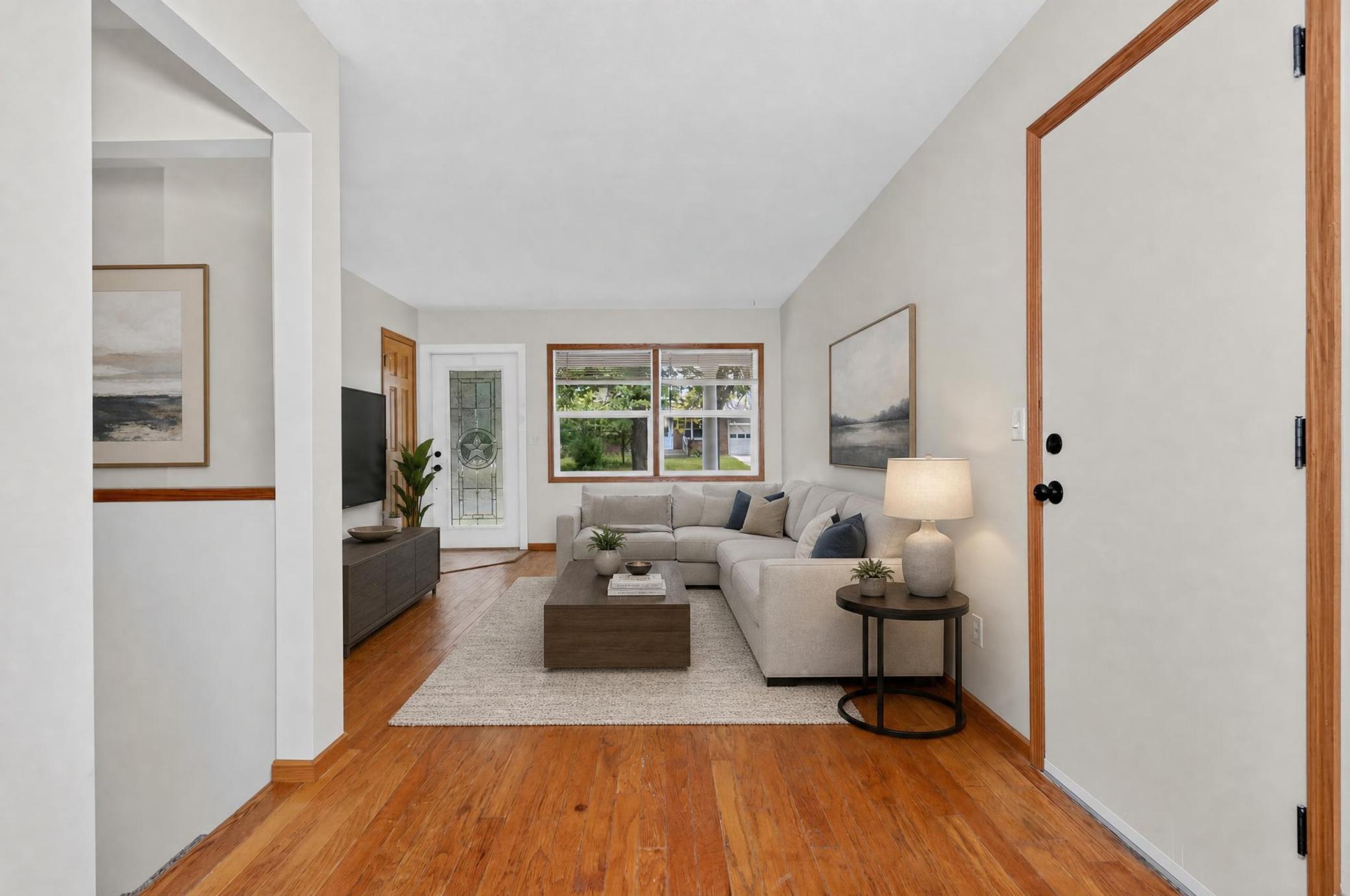 1974 single family home for sale at 826 Willow Lane in Grand Rapids, MN — 3 bed, 2 bath (photo 5 of 55)