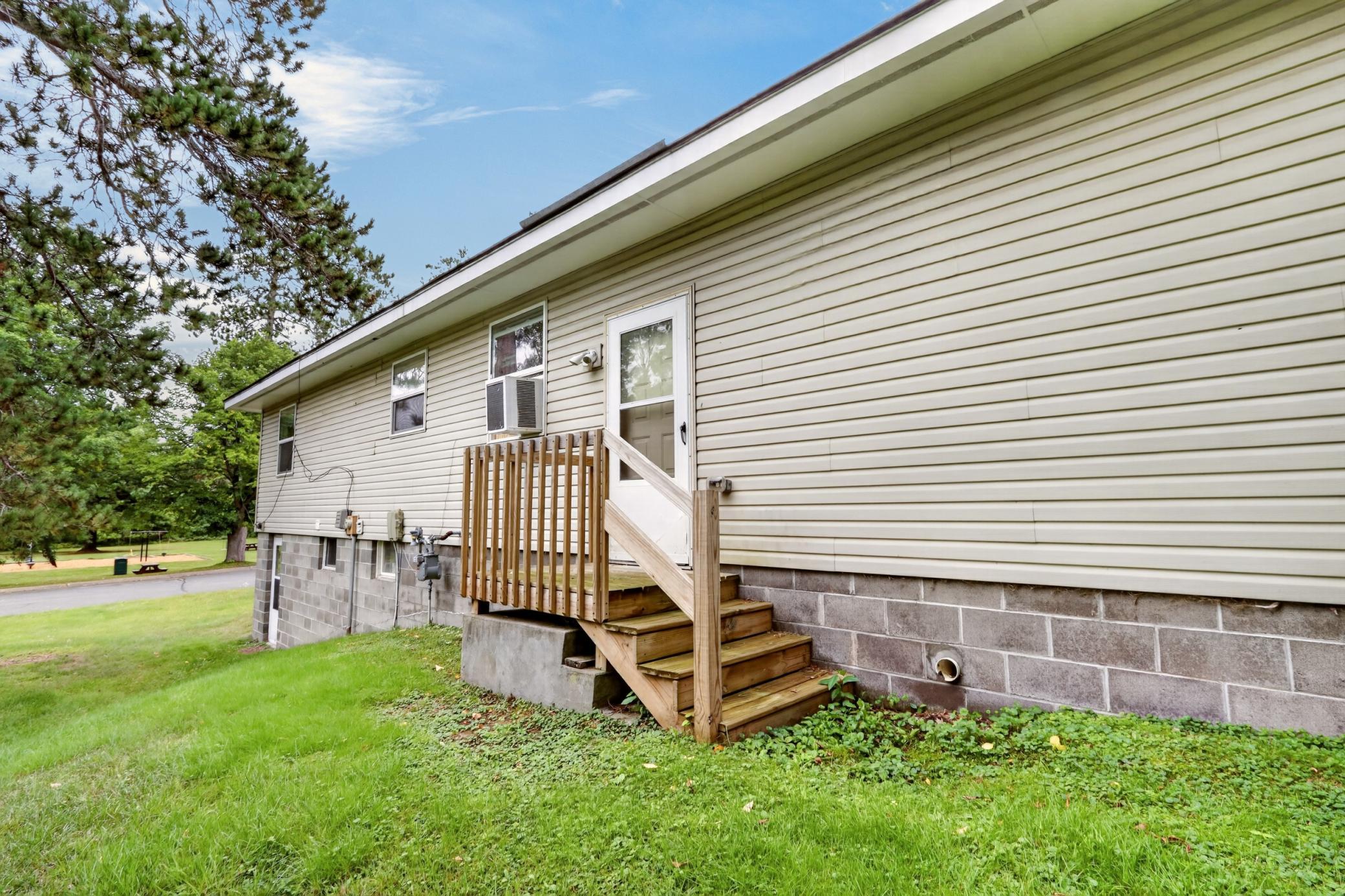 1974 single family home for sale at 826 Willow Lane in Grand Rapids, MN — 3 bed, 2 bath (photo 47 of 55)