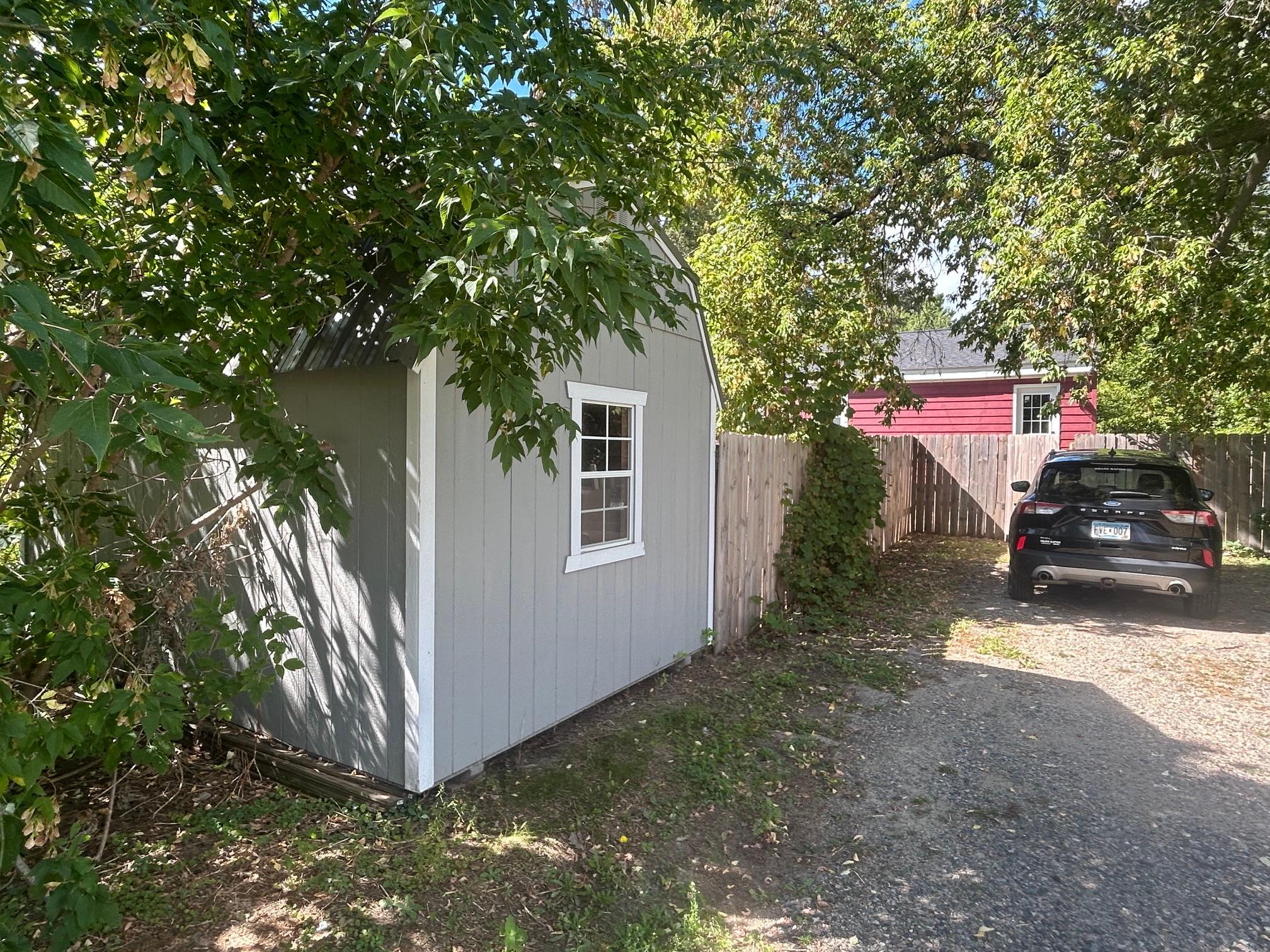 1940 single family home for sale at 822 NW 7th Avenue in Grand Rapids, MN — 2 bed, 1 bath (photo 4 of 13)