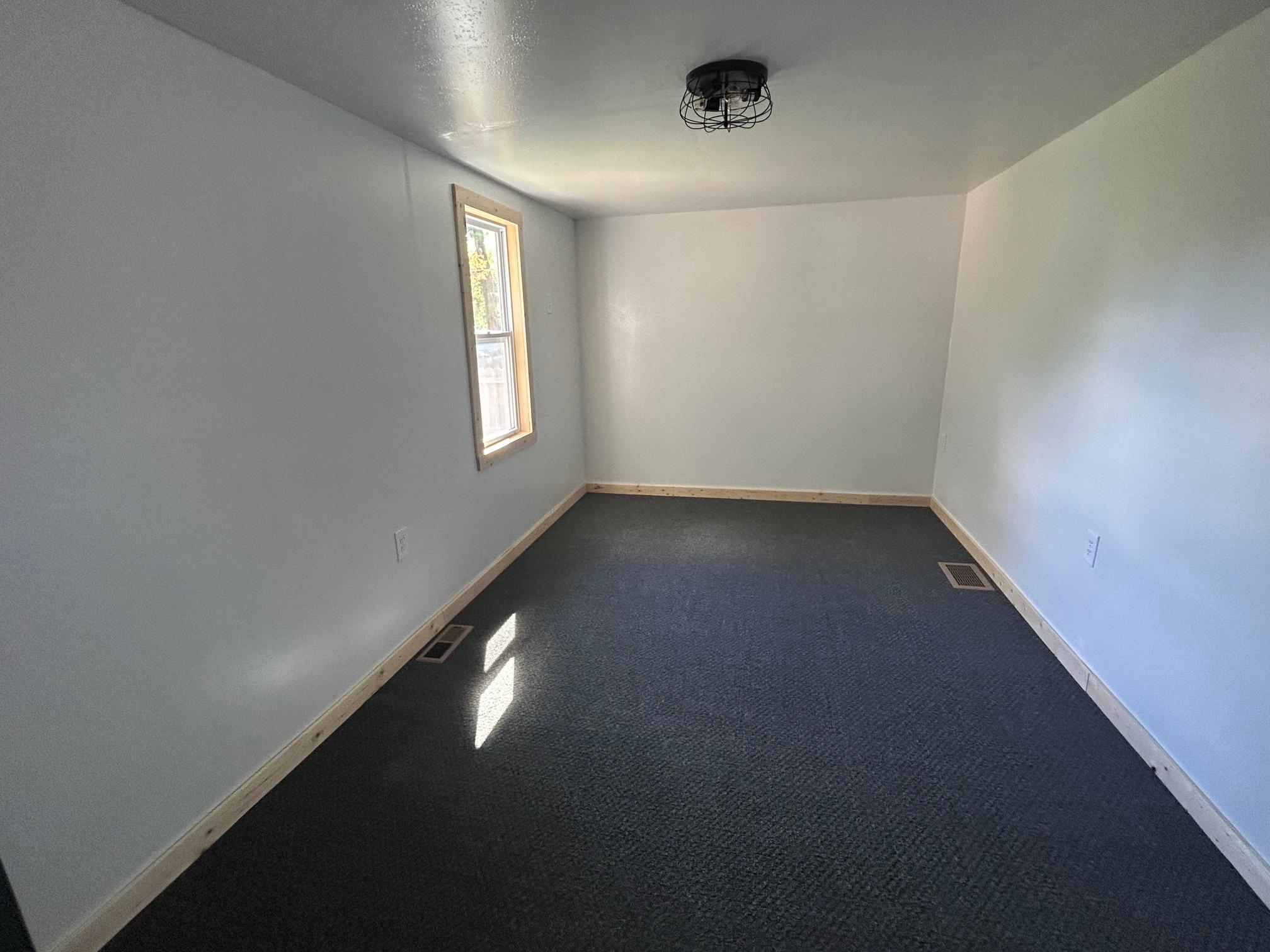 1940 single family home for sale at 822 NW 7th Avenue in Grand Rapids, MN — 2 bed, 1 bath (photo 10 of 13)