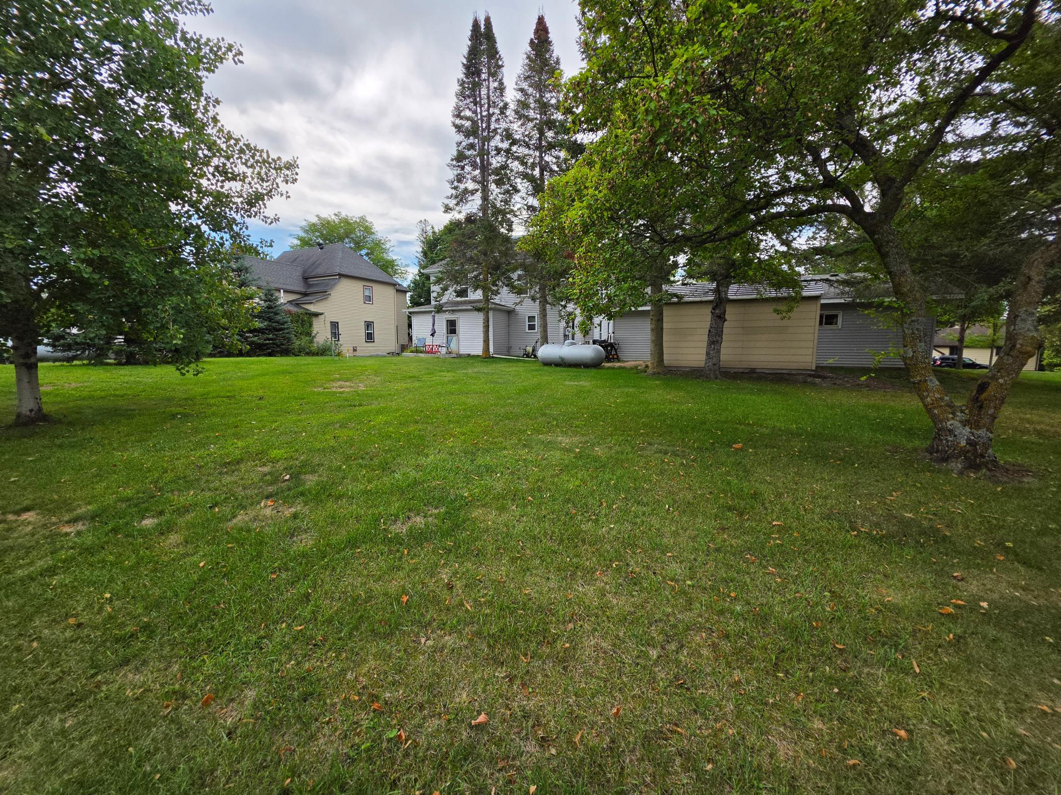 1895 single family home for sale at 204 Woodland Avenue W in Underwood, MN — 4 bed, 2 bath (photo 7 of 35)