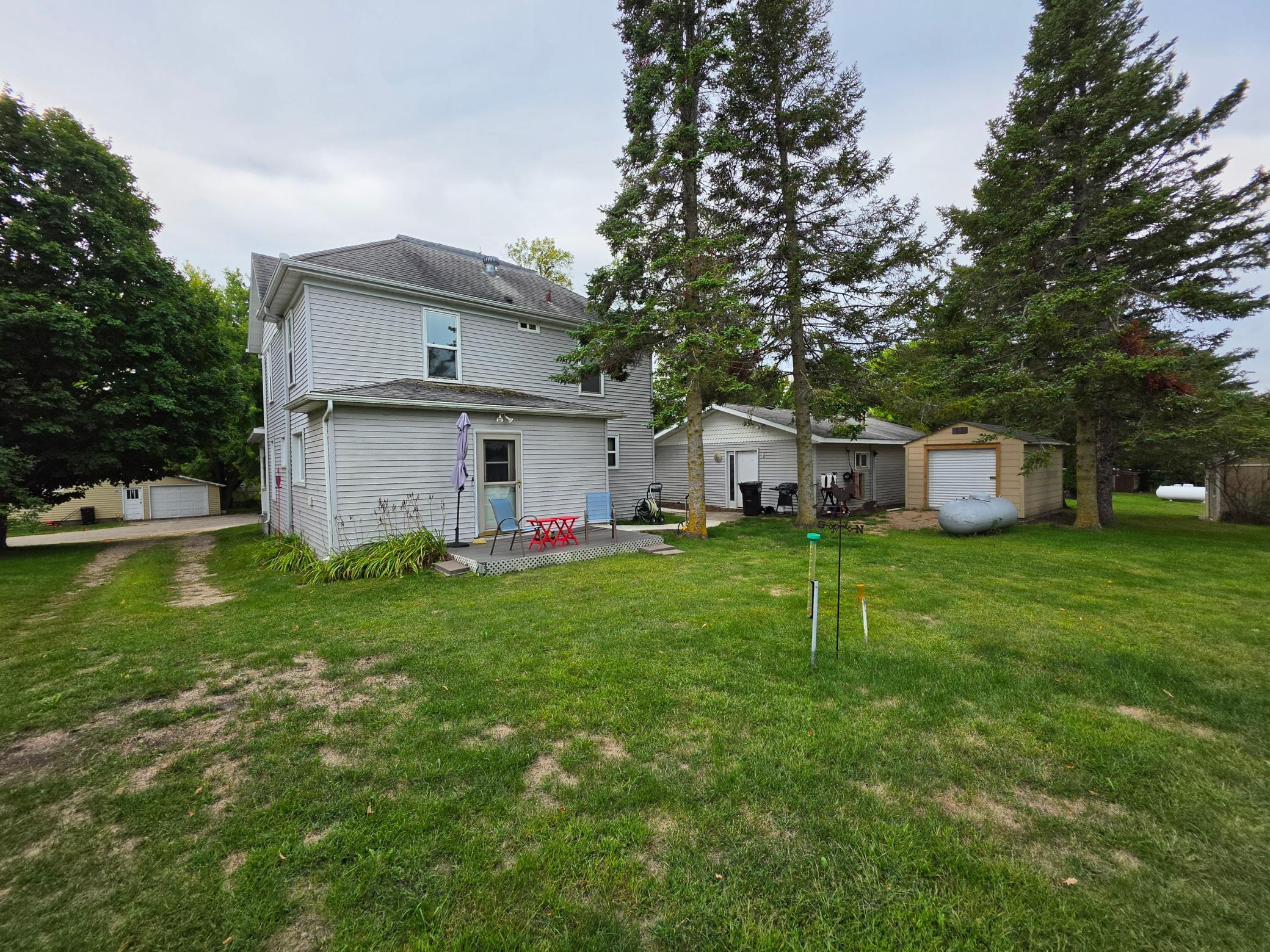 1895 single family home for sale at 204 Woodland Avenue W in Underwood, MN — 4 bed, 2 bath (photo 10 of 35)