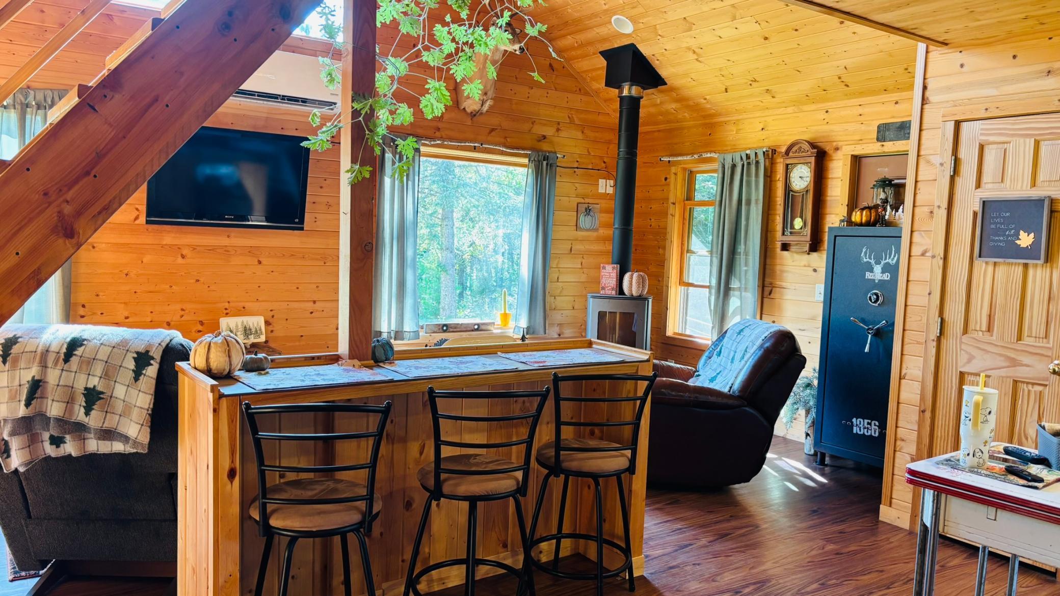 2008 single family home for sale at 39446 Old Backboard Road in Laporte, MN — 2 bed, 2 bath (photo 3 of 17)